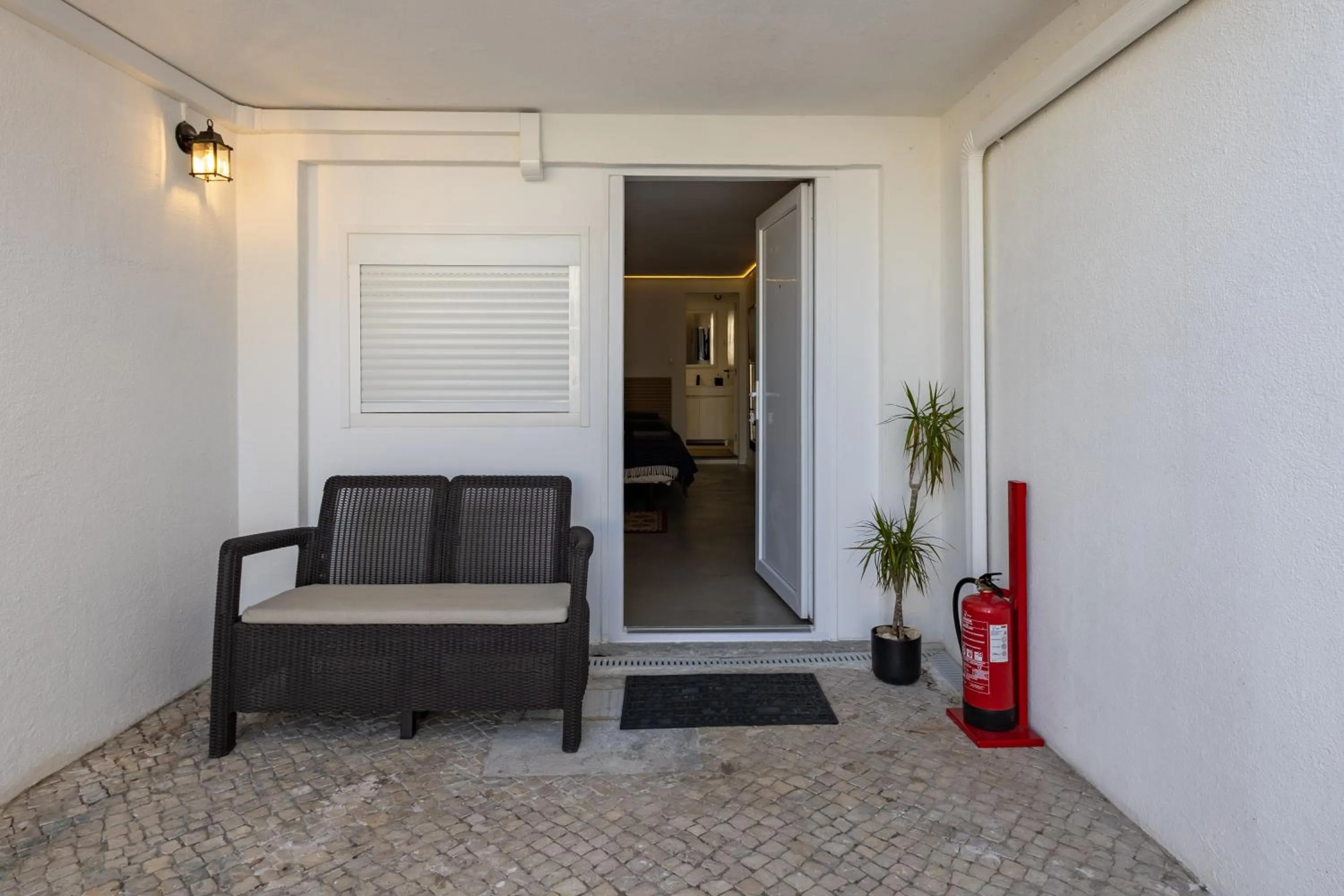 Facade/entrance in MàHouse GuestHouse