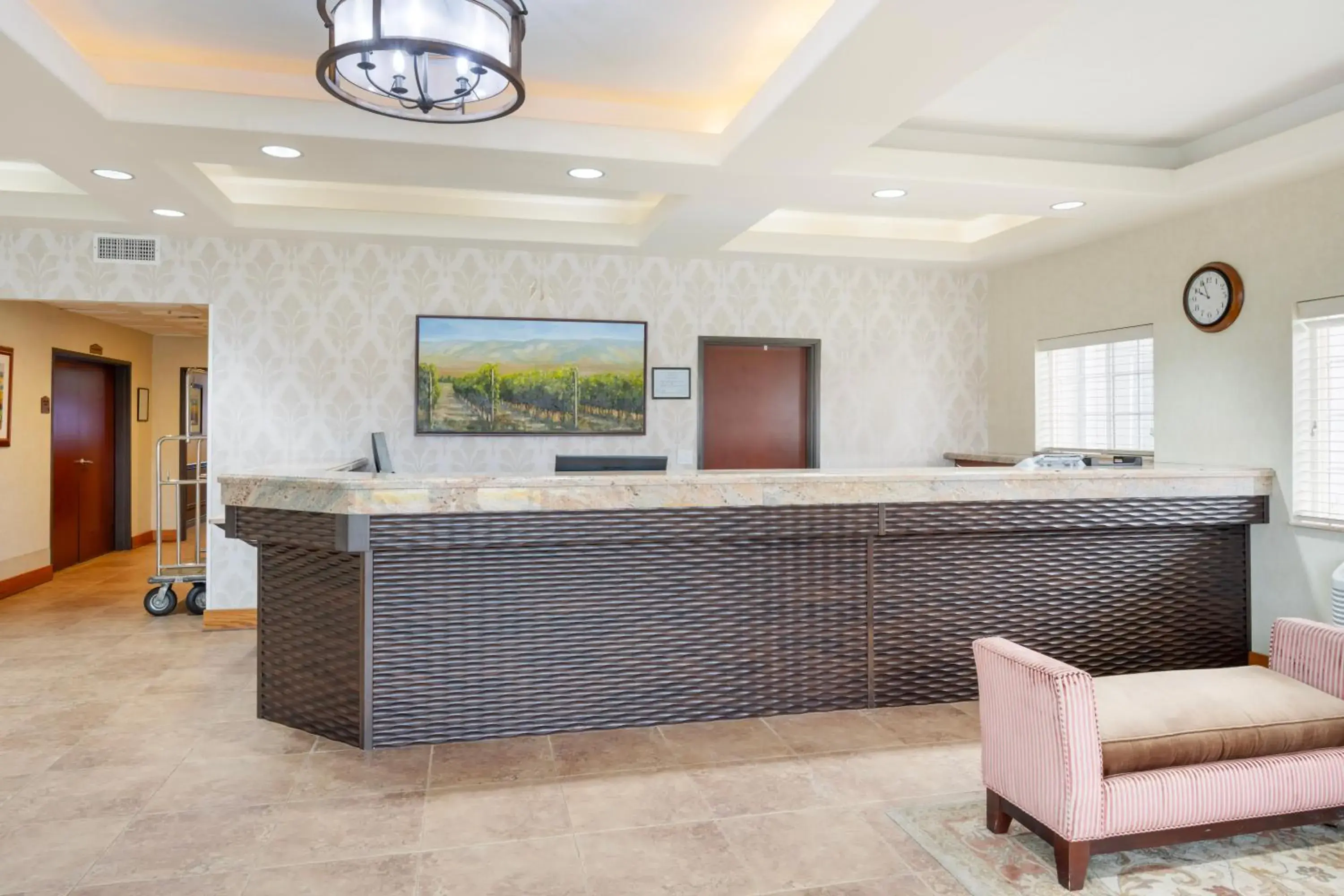 Lobby or reception in Best Western PLUS Walla Walla Suites Inn Lobby or reception in Best Western PLUS Walla Walla Suites Inn
