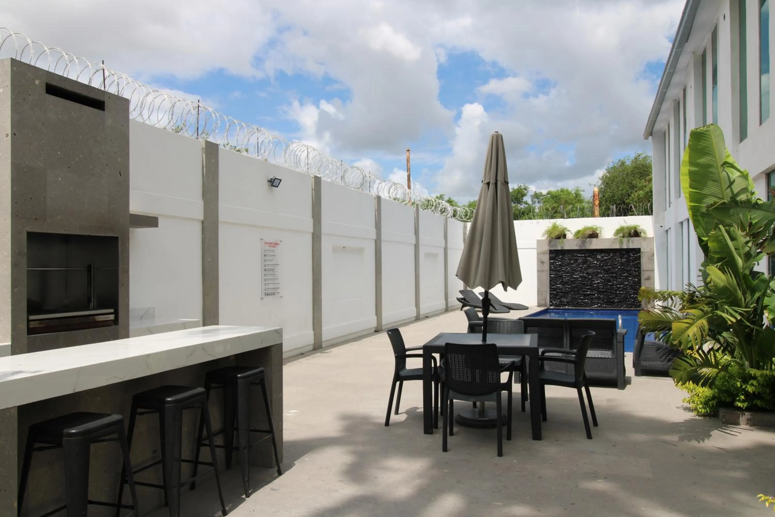 Swimming pool in Stay Inn Hotels