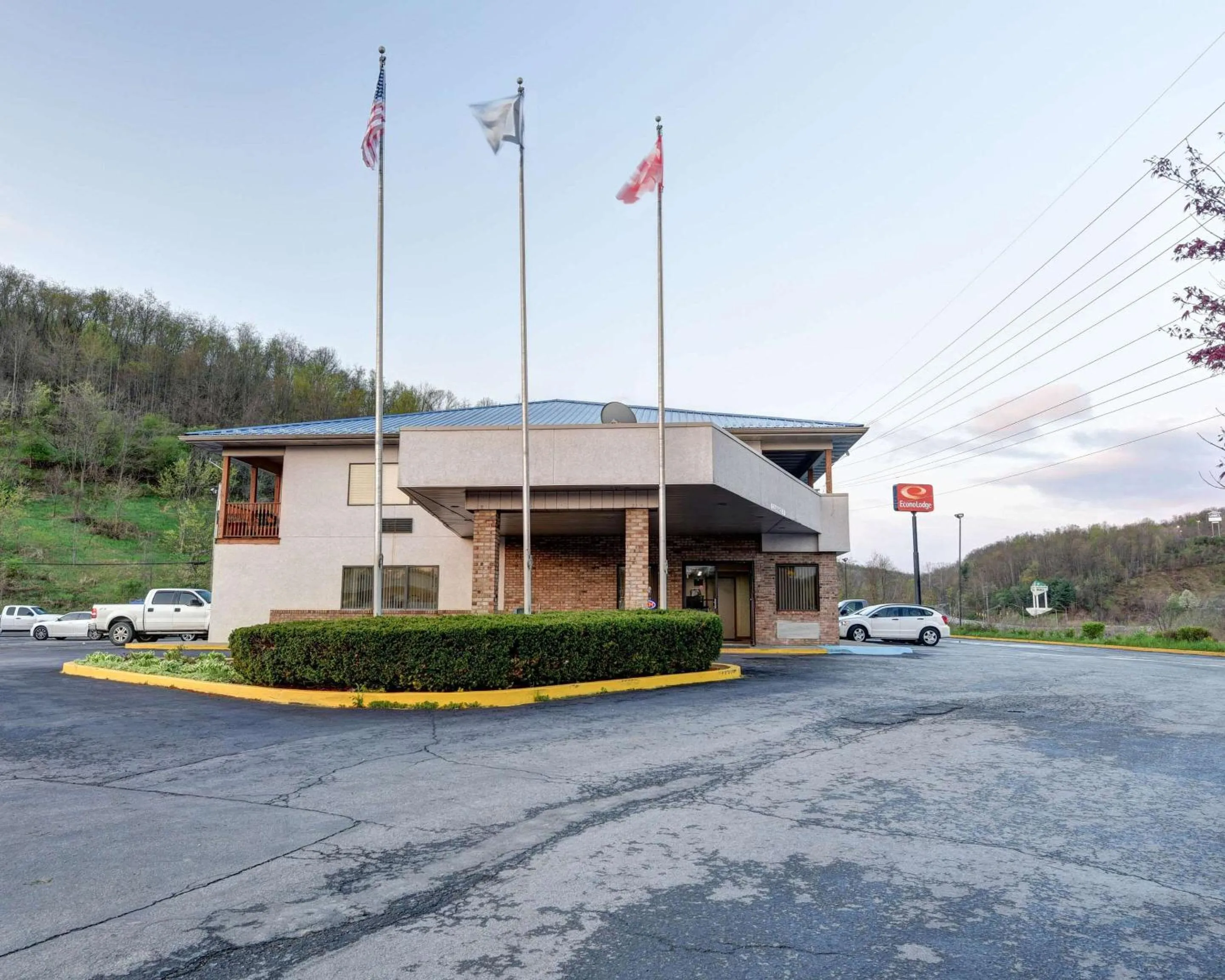 Property building in Econo Lodge Morgantown