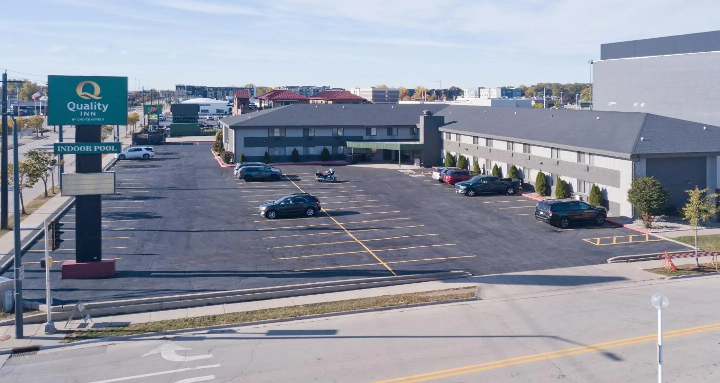 Property building in Quality Inn Stadium Area Green Bay Stadium Property building in Quality Inn Stadium Area Green Bay Stadium
