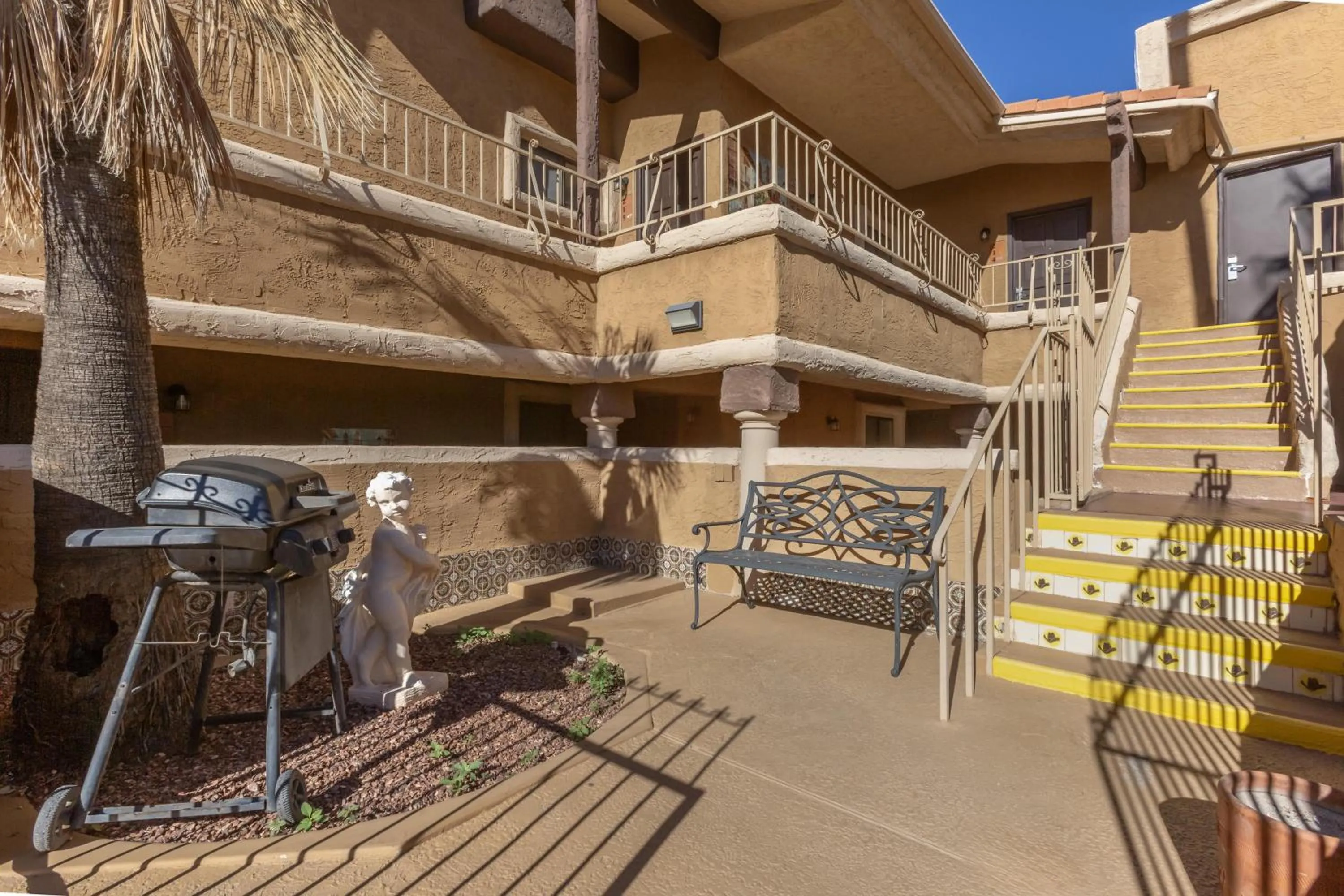 Property building in Best Western Rancho Grande