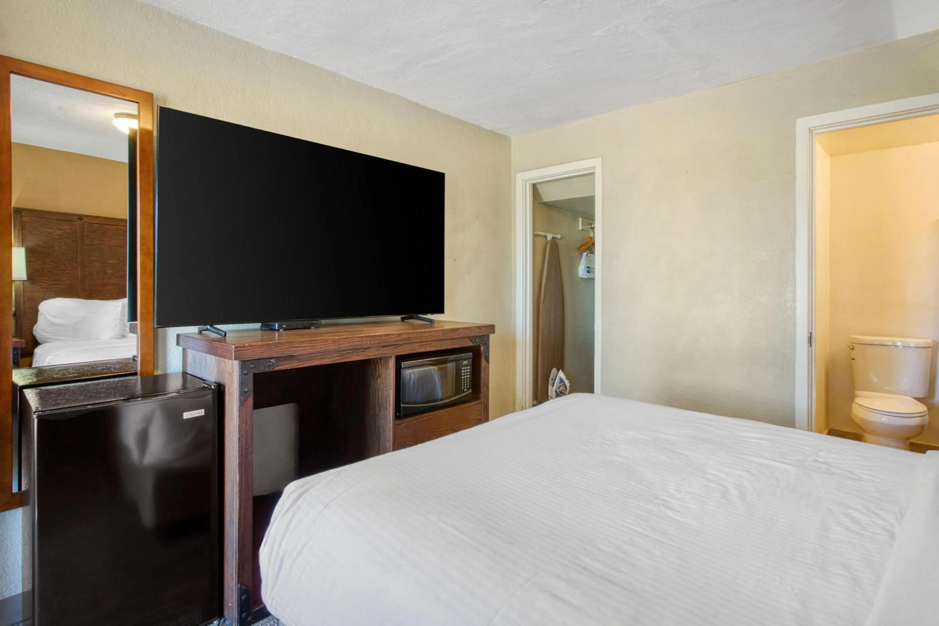 Bedroom, Bed in Best Western Rancho Grande