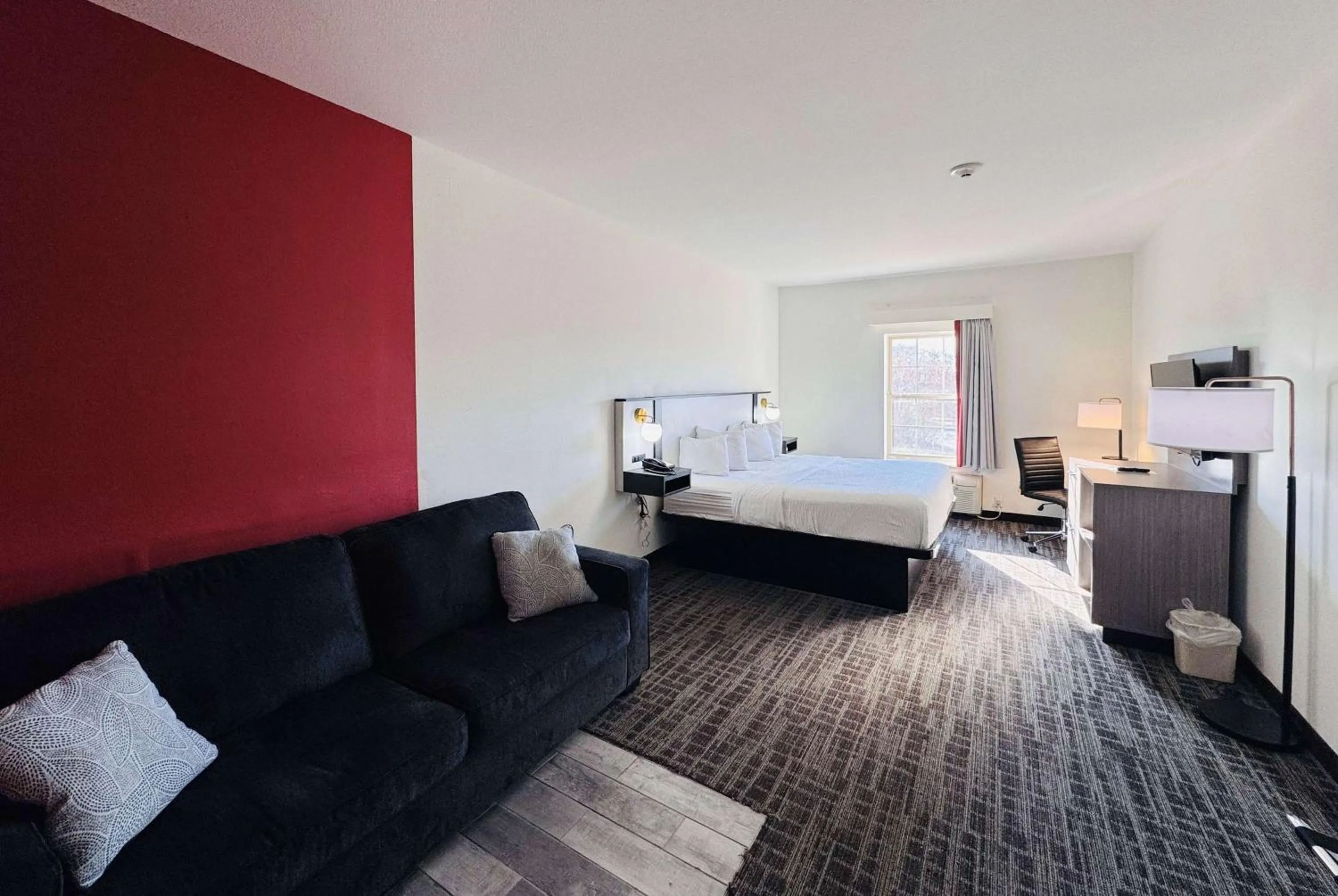 Photo of the whole room, Bed in Ramada by Wyndham Sparta/At Speedway