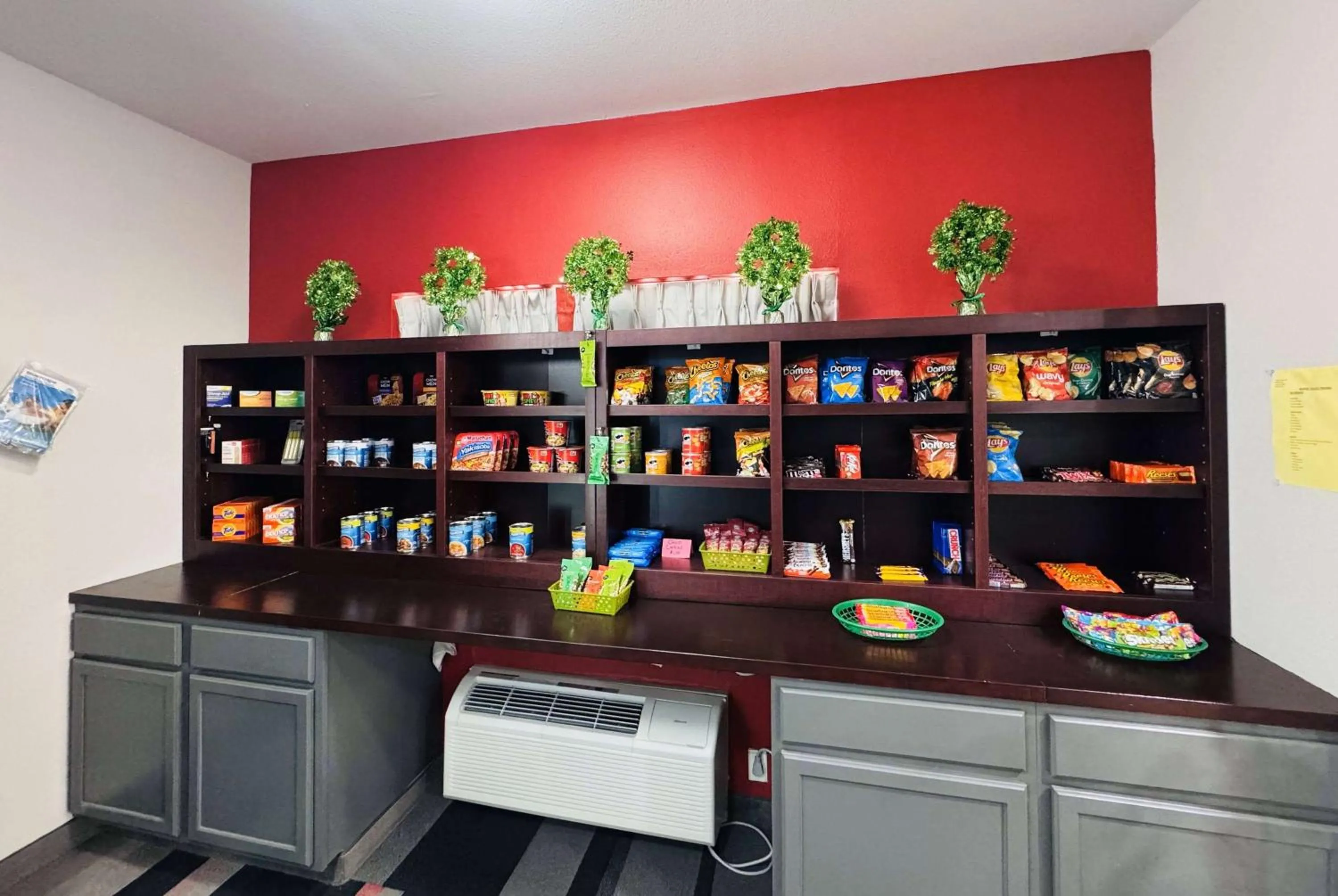 Food and drinks in Ramada by Wyndham Sparta/At Speedway