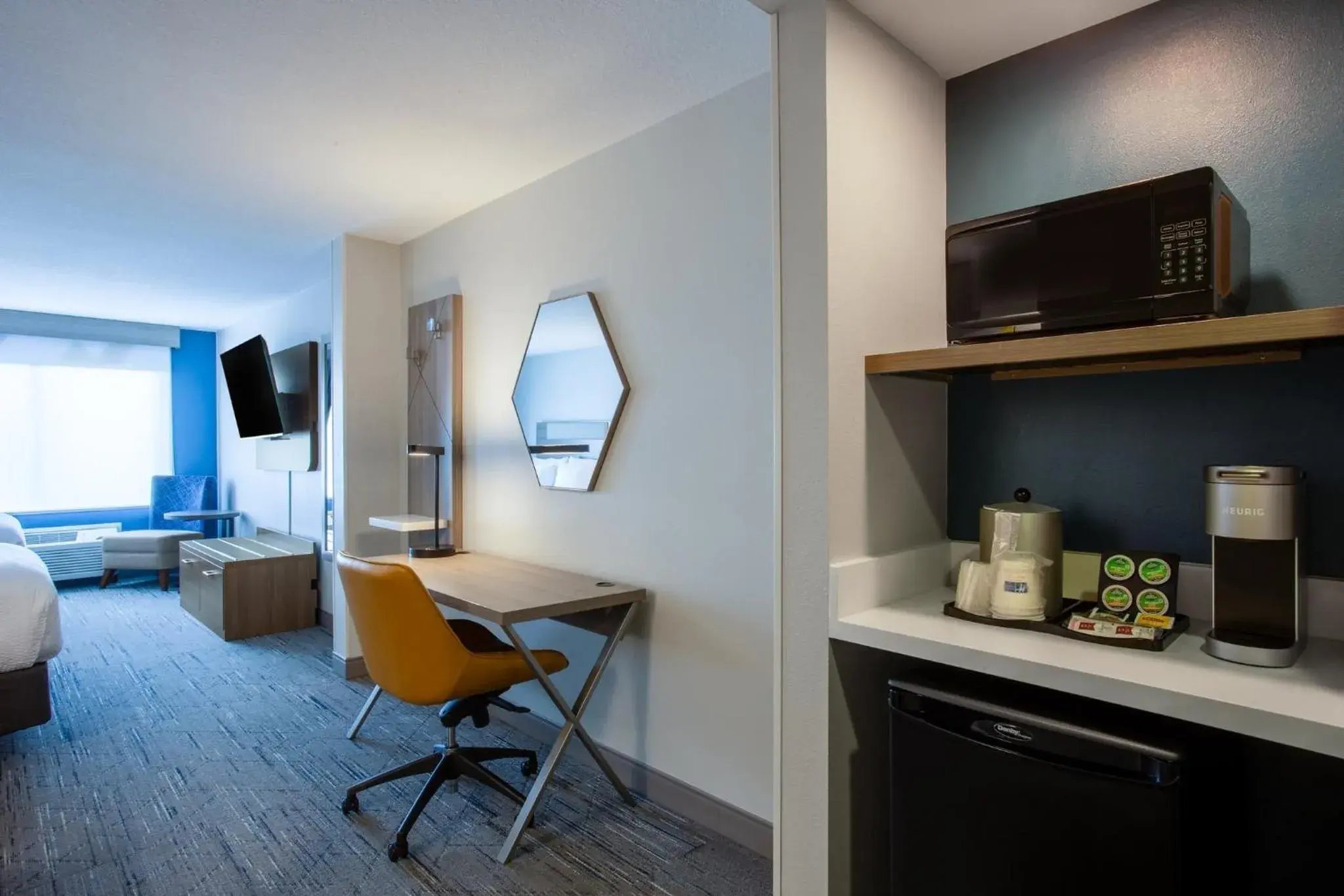 Standard Room with Two Queen Beds in Holiday Inn Express & Suites Bradenton East-Lakewood Ranch by IHG Standard Room with Two Queen Beds in Holiday Inn Express & Suites Bradenton East-Lakewood Ranch by IHG