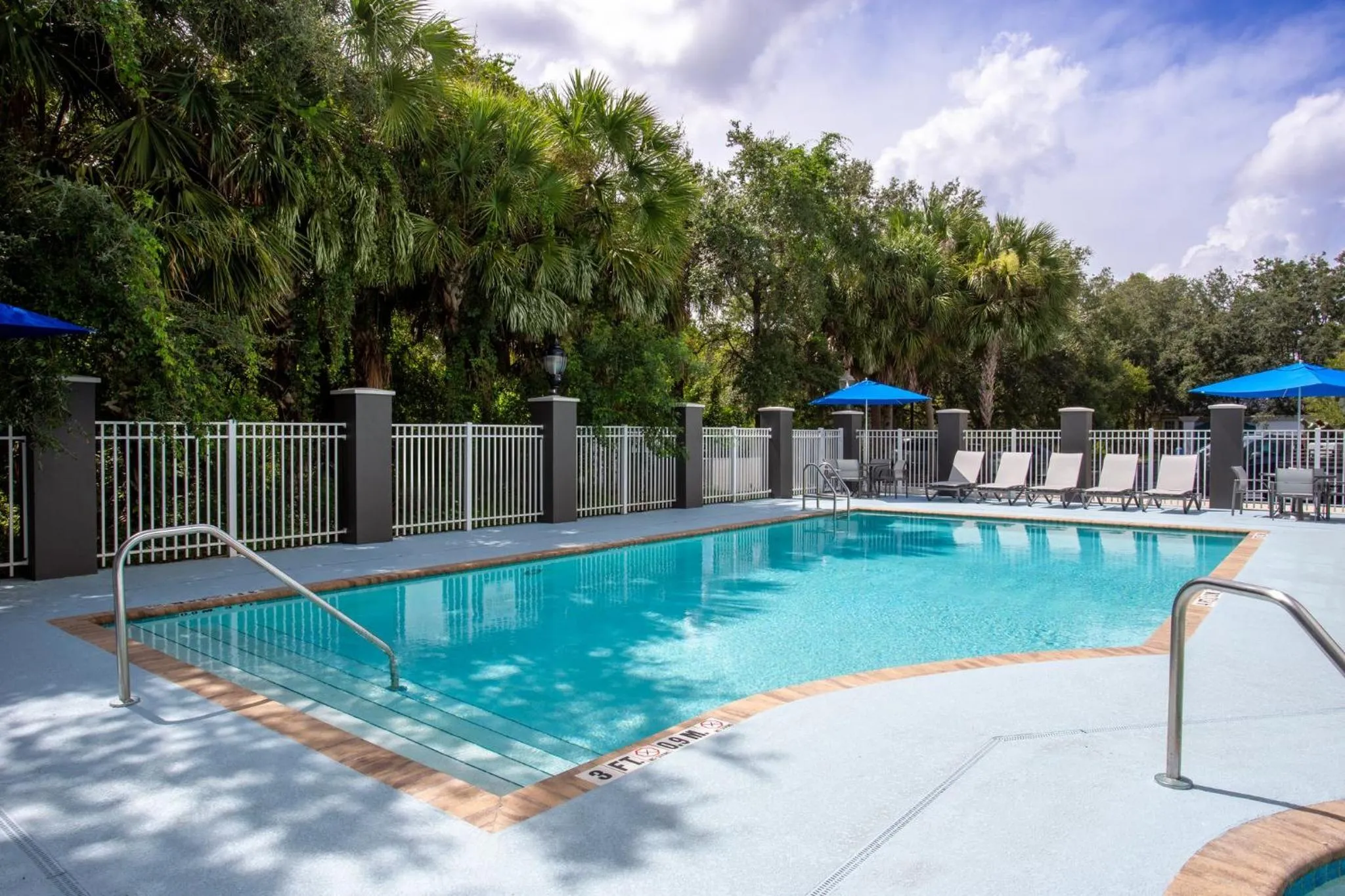 Swimming pool in Holiday Inn Express & Suites Bradenton East-Lakewood Ranch by IHG