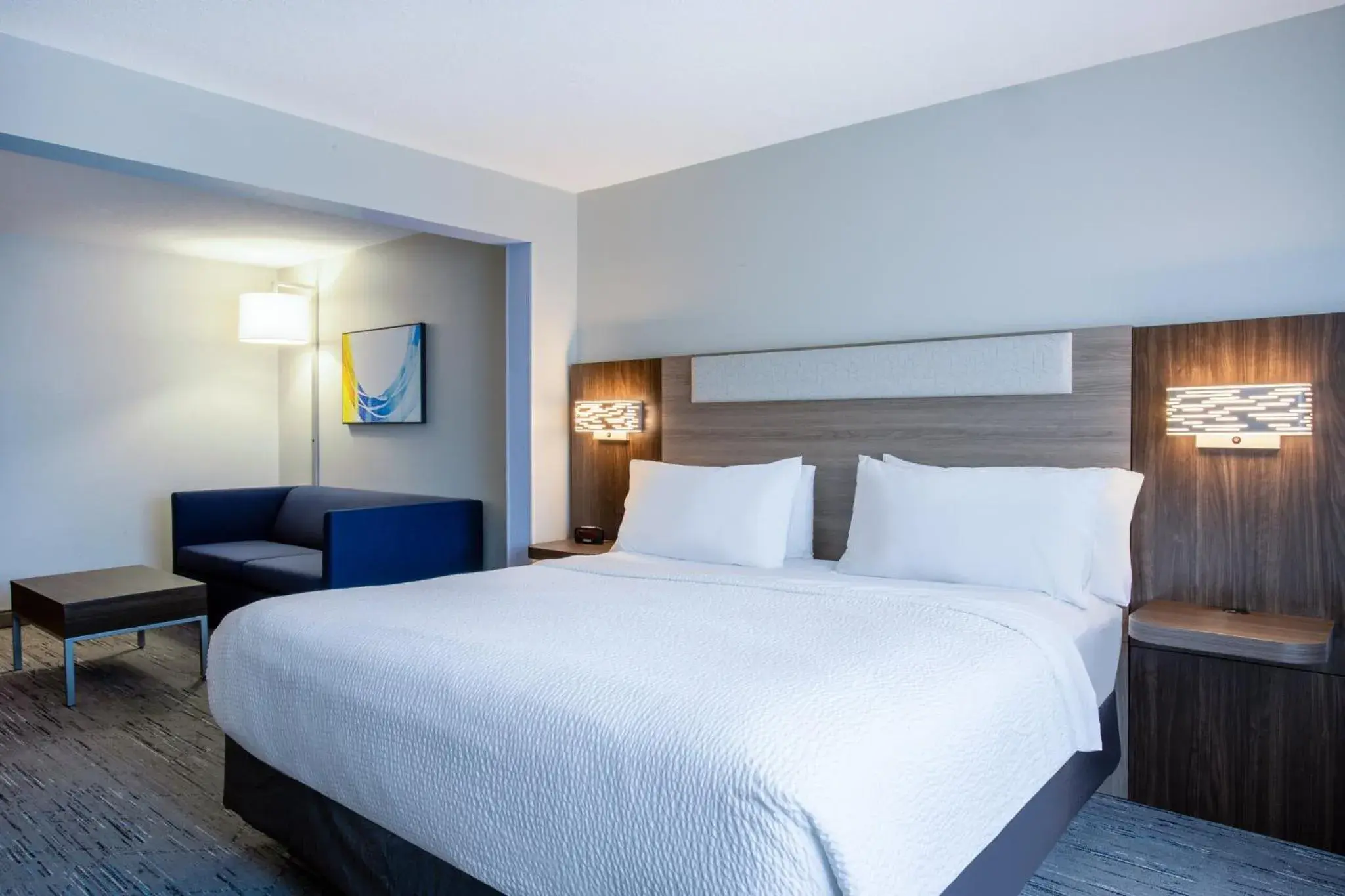 Photo of the whole room, Bed in Holiday Inn Express & Suites Bradenton East-Lakewood Ranch by IHG Photo of the whole room, Bed in Holiday Inn Express & Suites Bradenton East-Lakewood Ranch by IHG