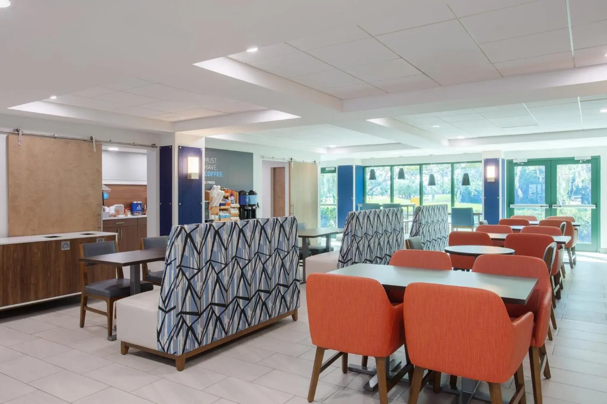 Breakfast in Holiday Inn Express & Suites Bradenton East-Lakewood Ranch by IHG Breakfast in Holiday Inn Express & Suites Bradenton East-Lakewood Ranch by IHG