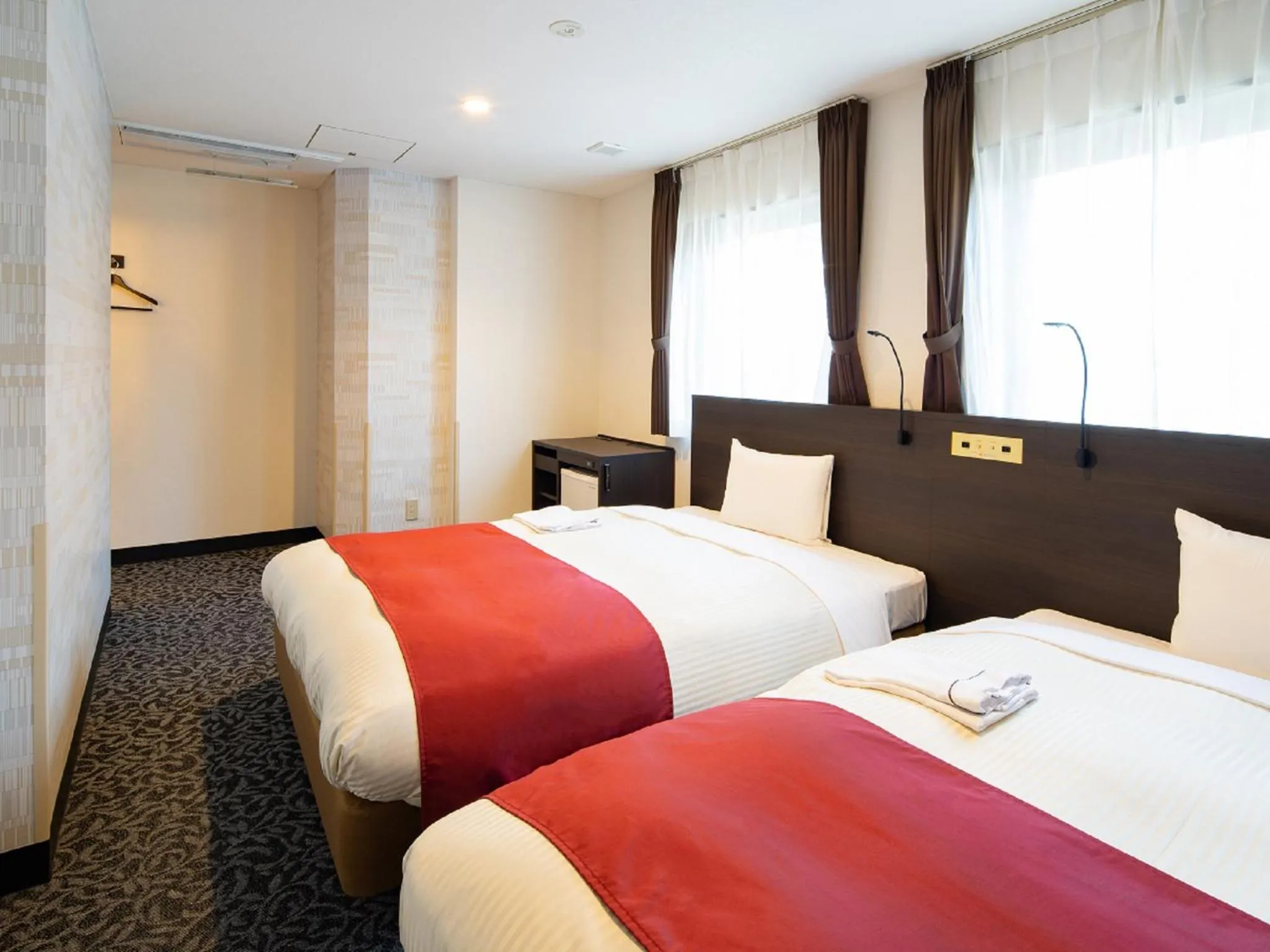 Photo of the whole room, Bed in Ai Hotel Keikyu Kamata
