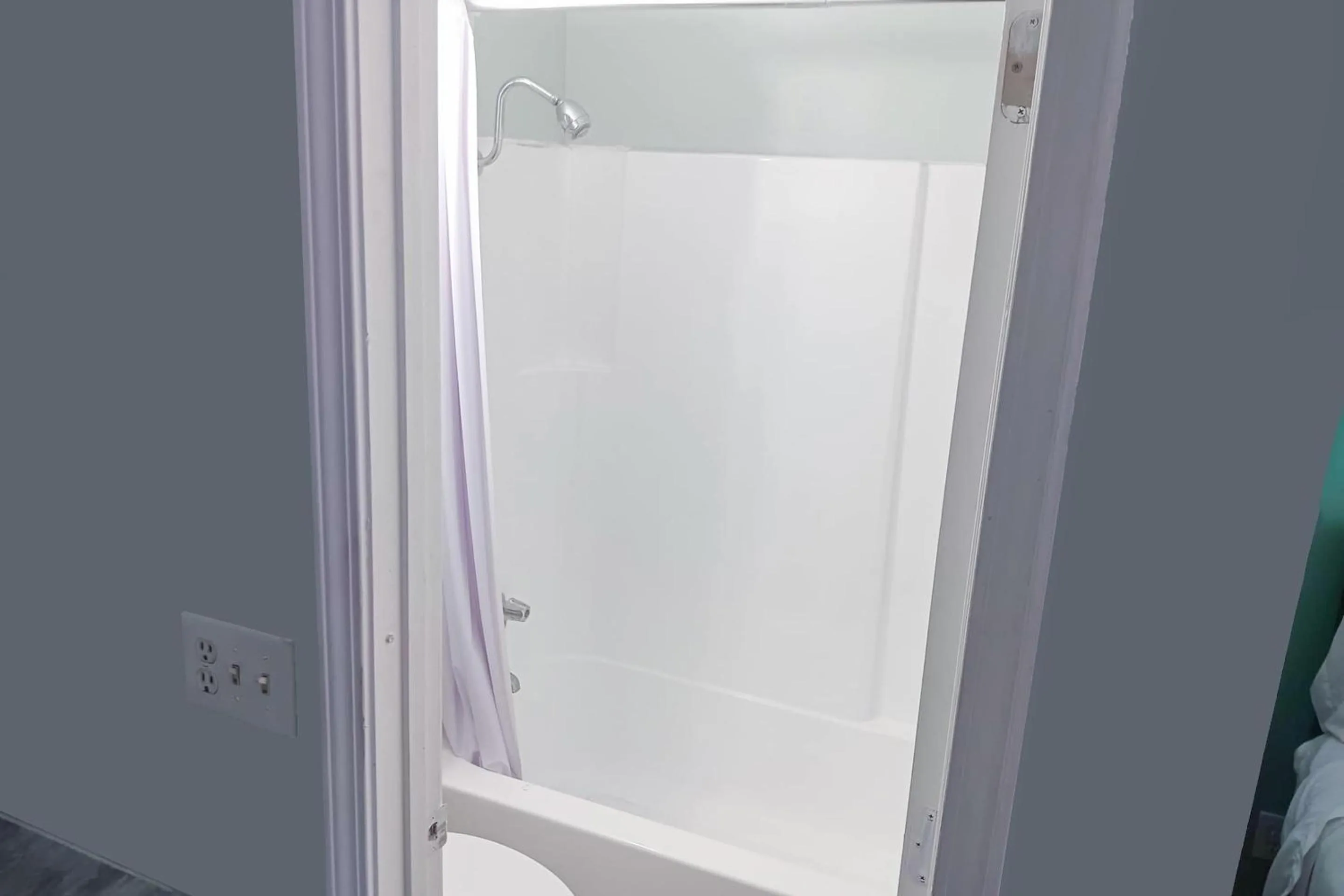 Bathroom in OYO Inn Kernersville