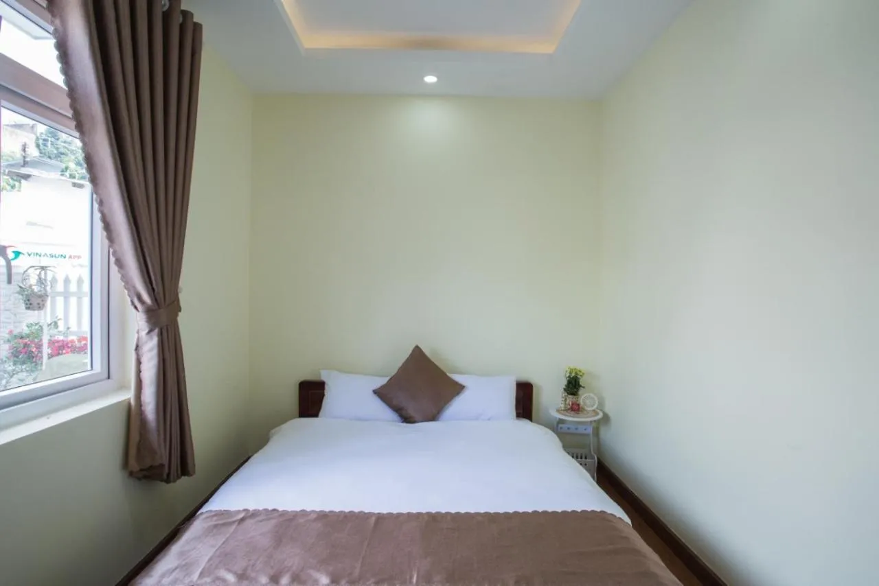 Bed in LuTo Hotel