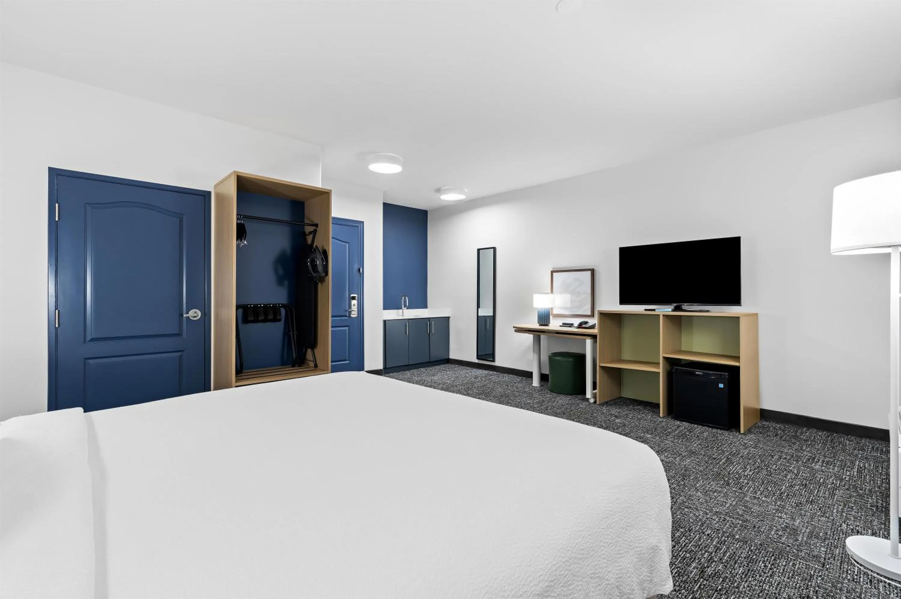 Bed in Spark By Hilton Redlands