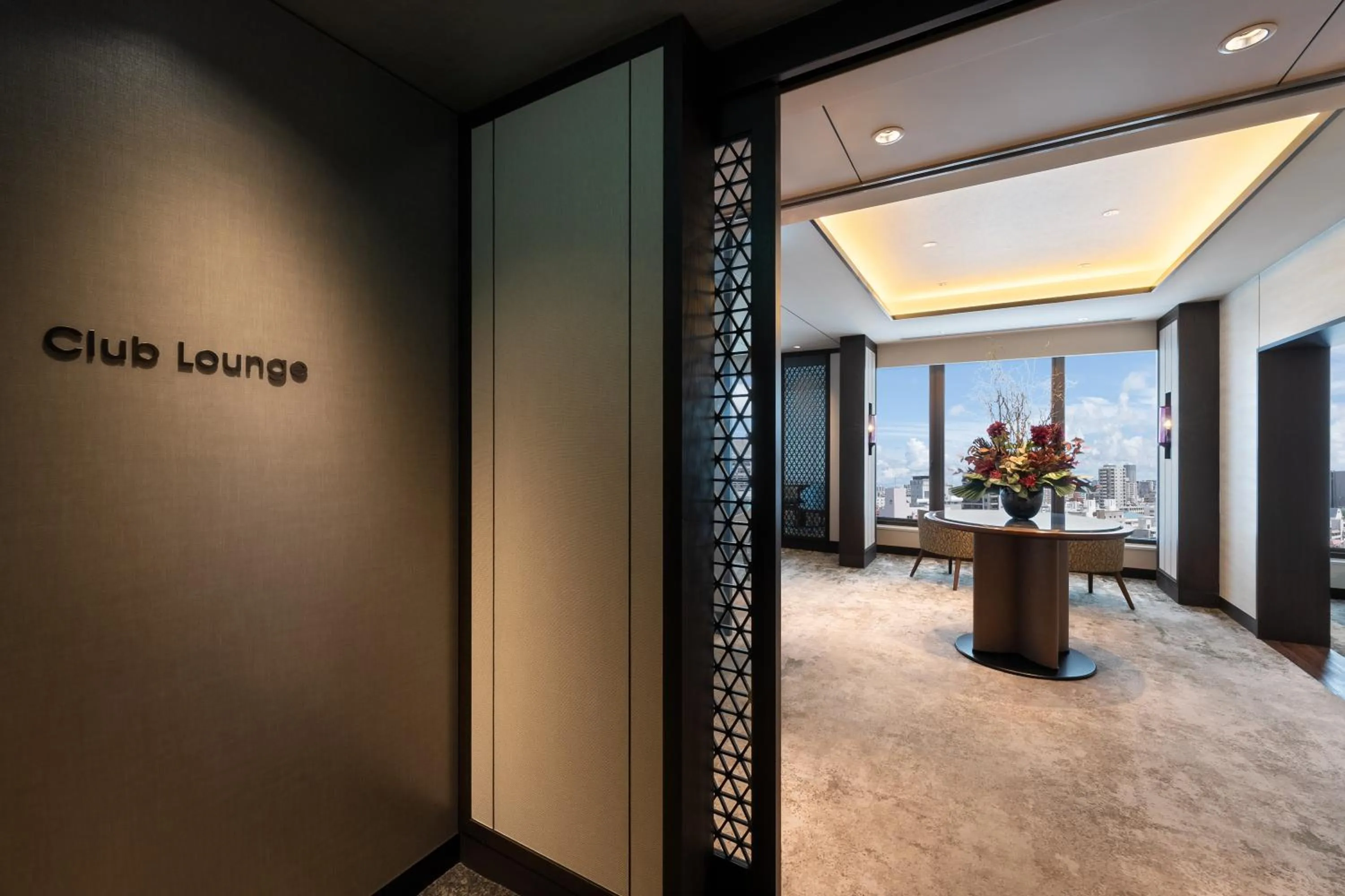 Lounge or bar in Okinawa Harborview Hotel