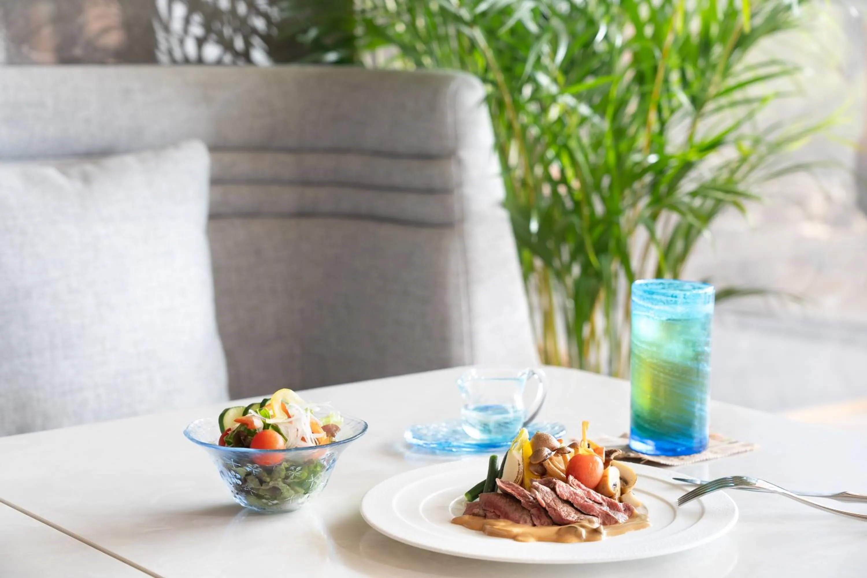 Lounge or bar in Okinawa Harborview Hotel