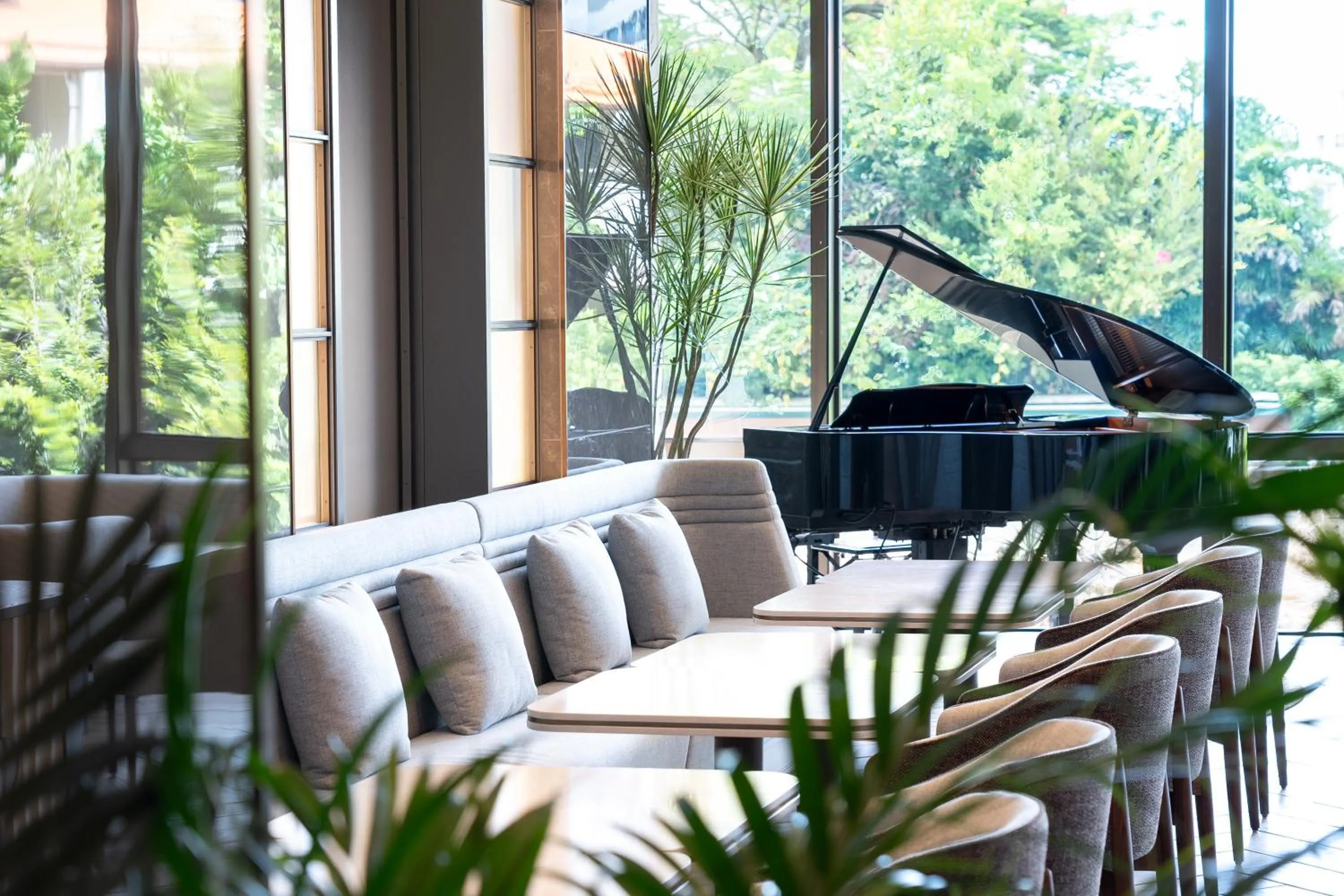 Lounge or bar in Okinawa Harborview Hotel