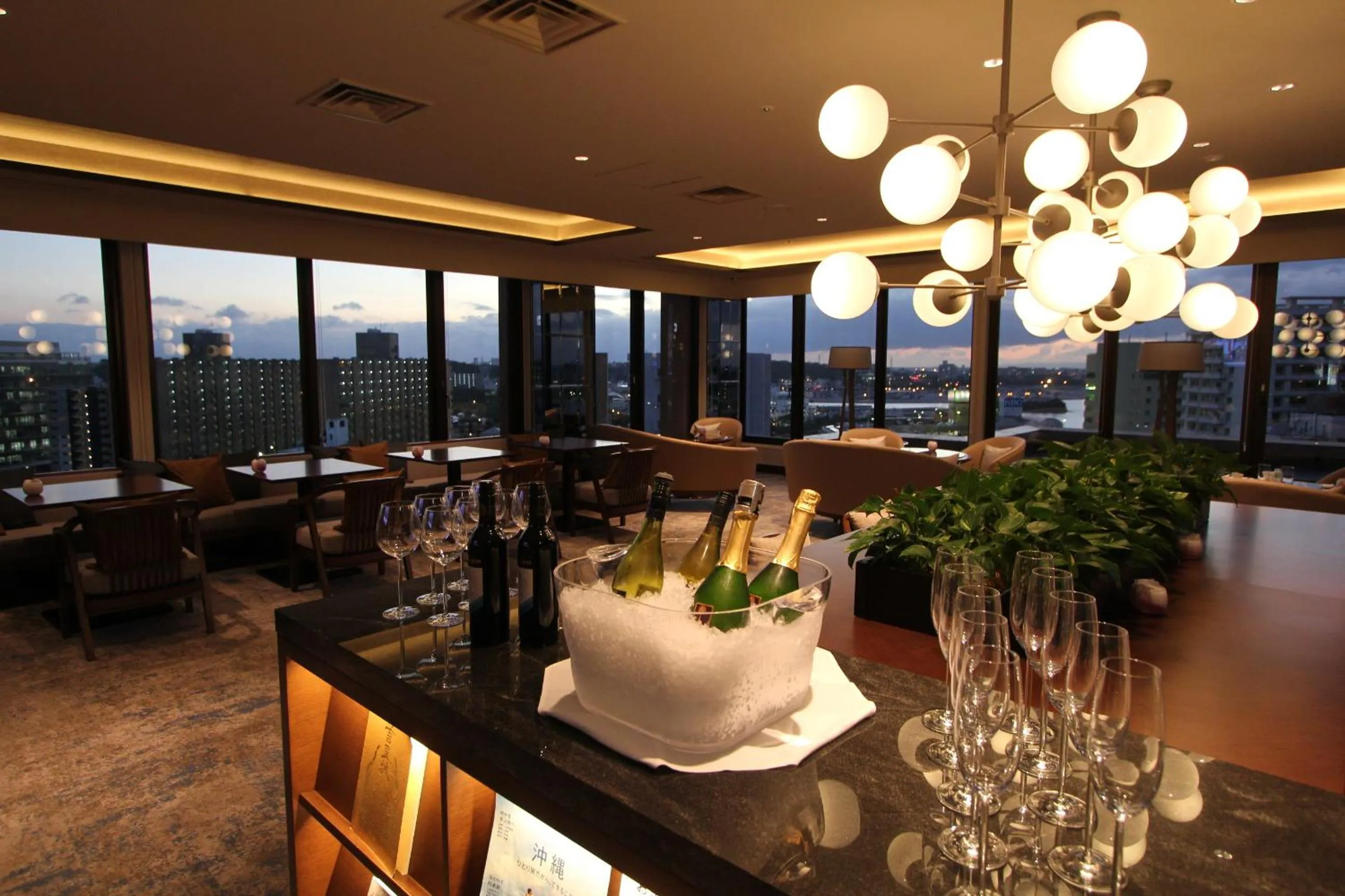 Club Double Room - Non Smoking with Club Lounge in Okinawa Harborview Hotel