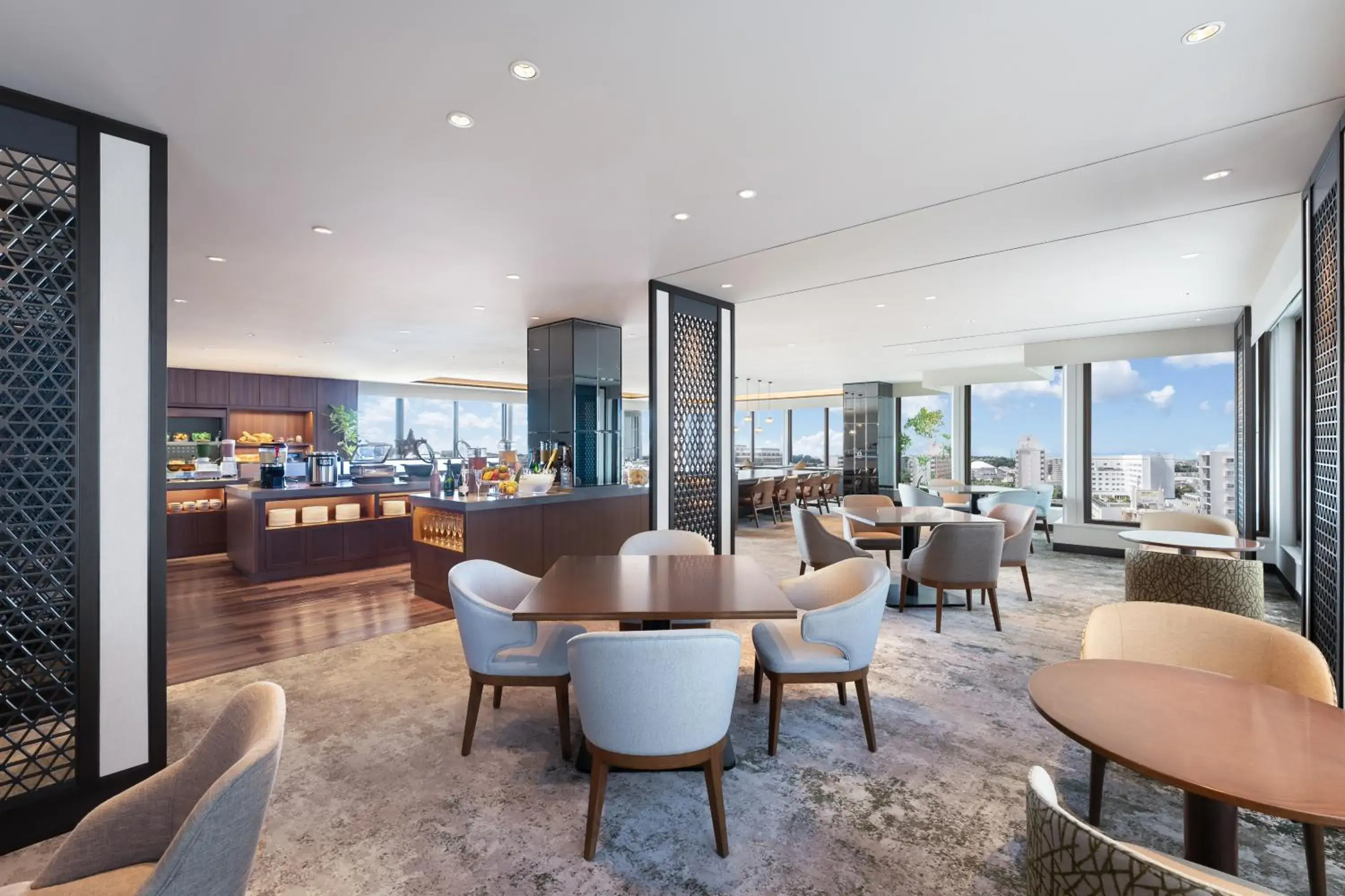 Lounge or bar in Okinawa Harborview Hotel Lounge or bar in Okinawa Harborview Hotel