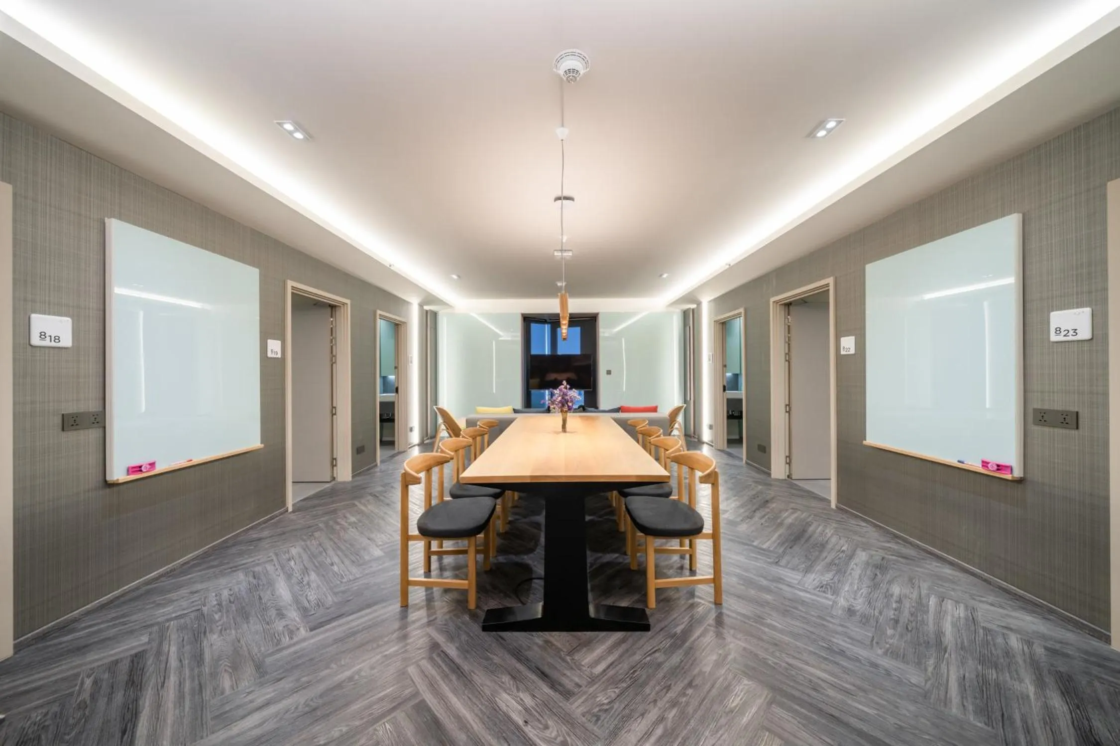 Business facilities in Triple Y Hotel