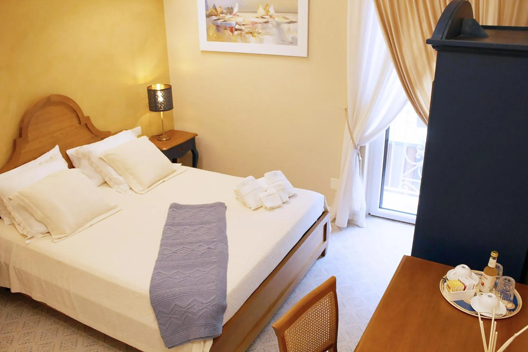 Bedroom, Bed in Estlevante B&B