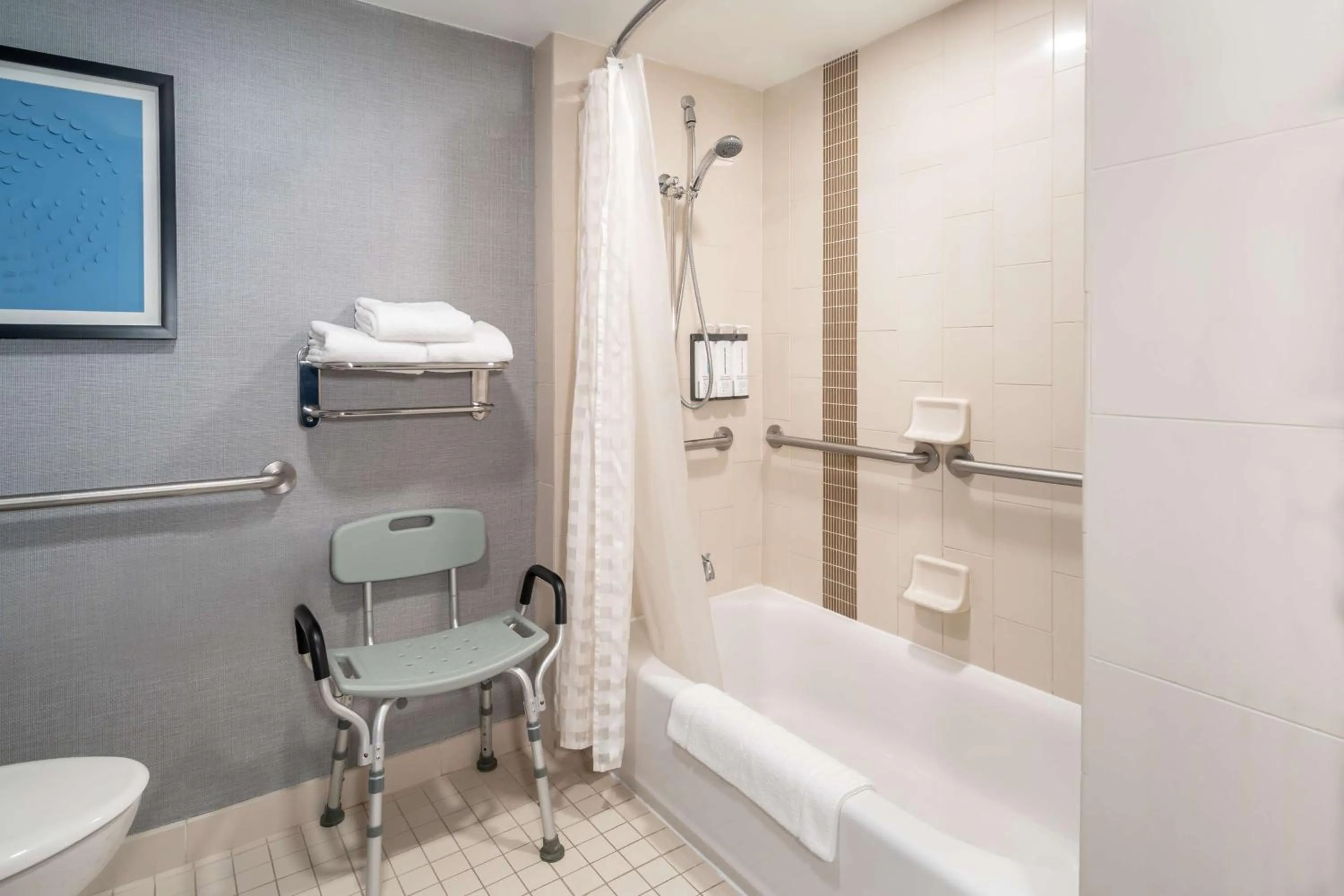 Bathroom in Hyatt Place Mystic