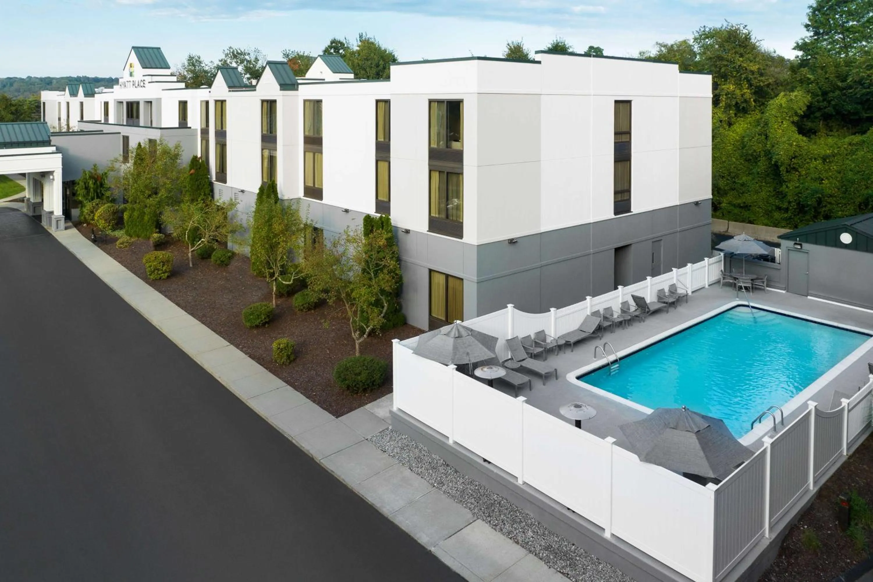 Swimming pool in Hyatt Place Mystic