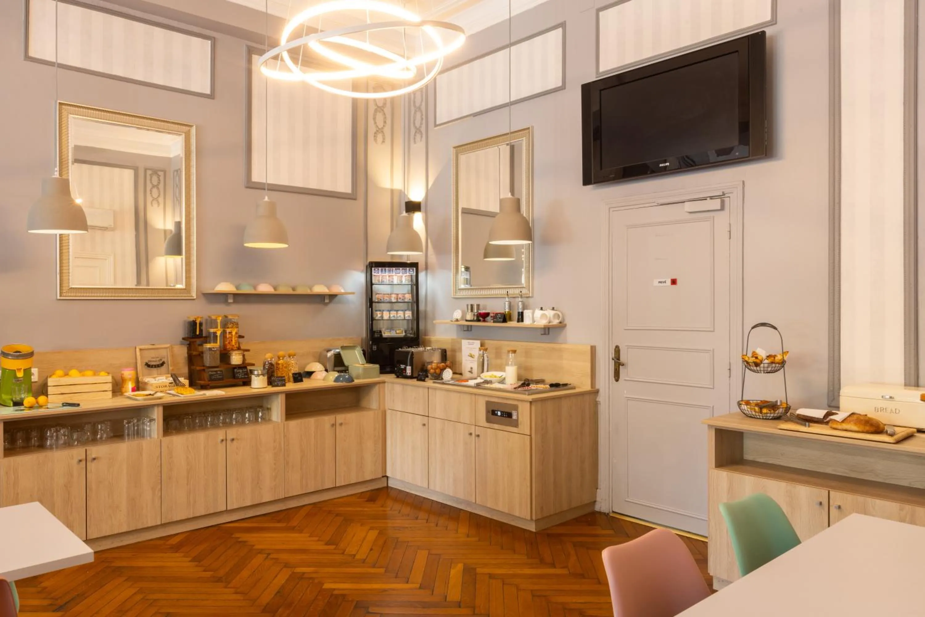 Breakfast in Hotel Aria