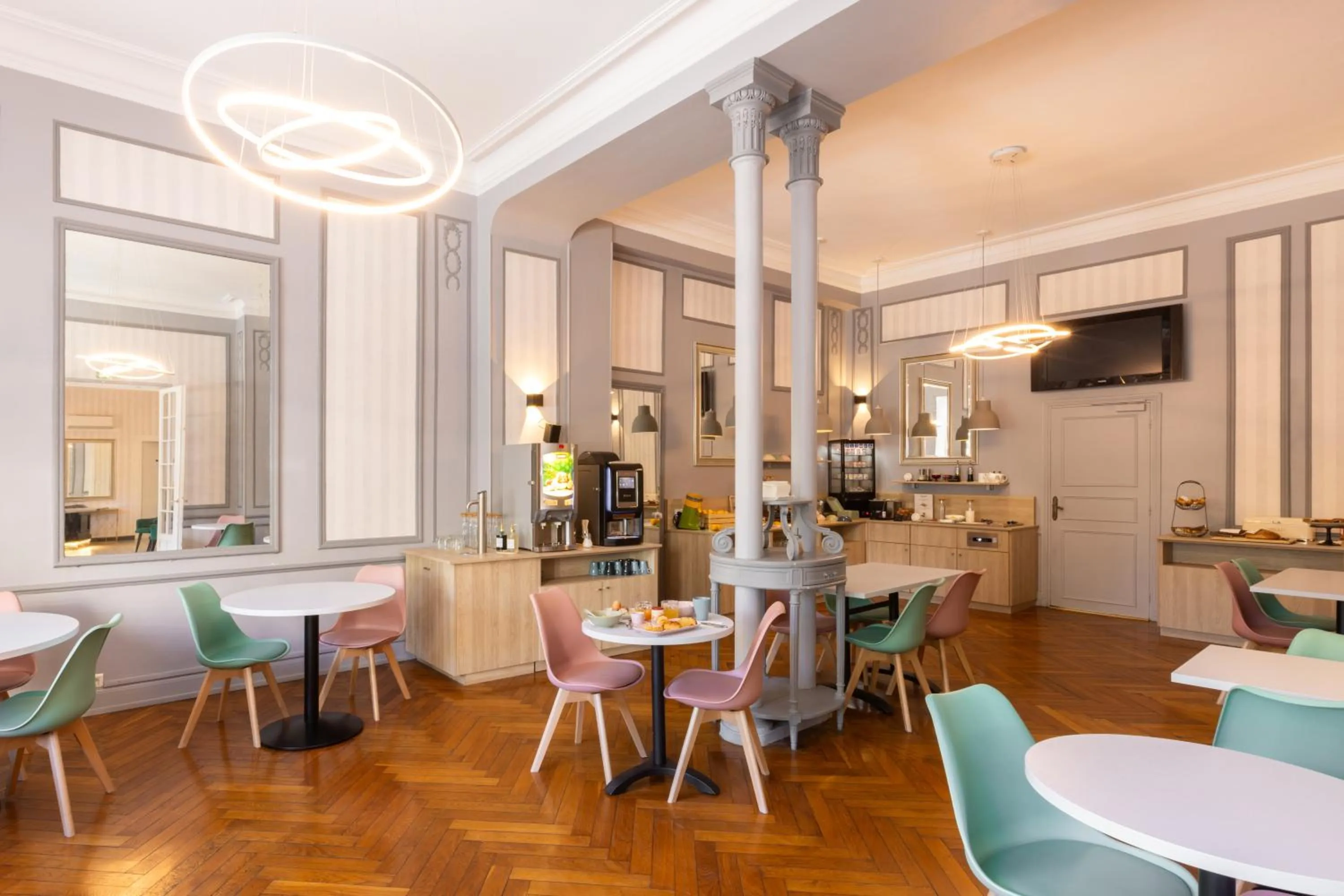 Breakfast in Hotel Aria