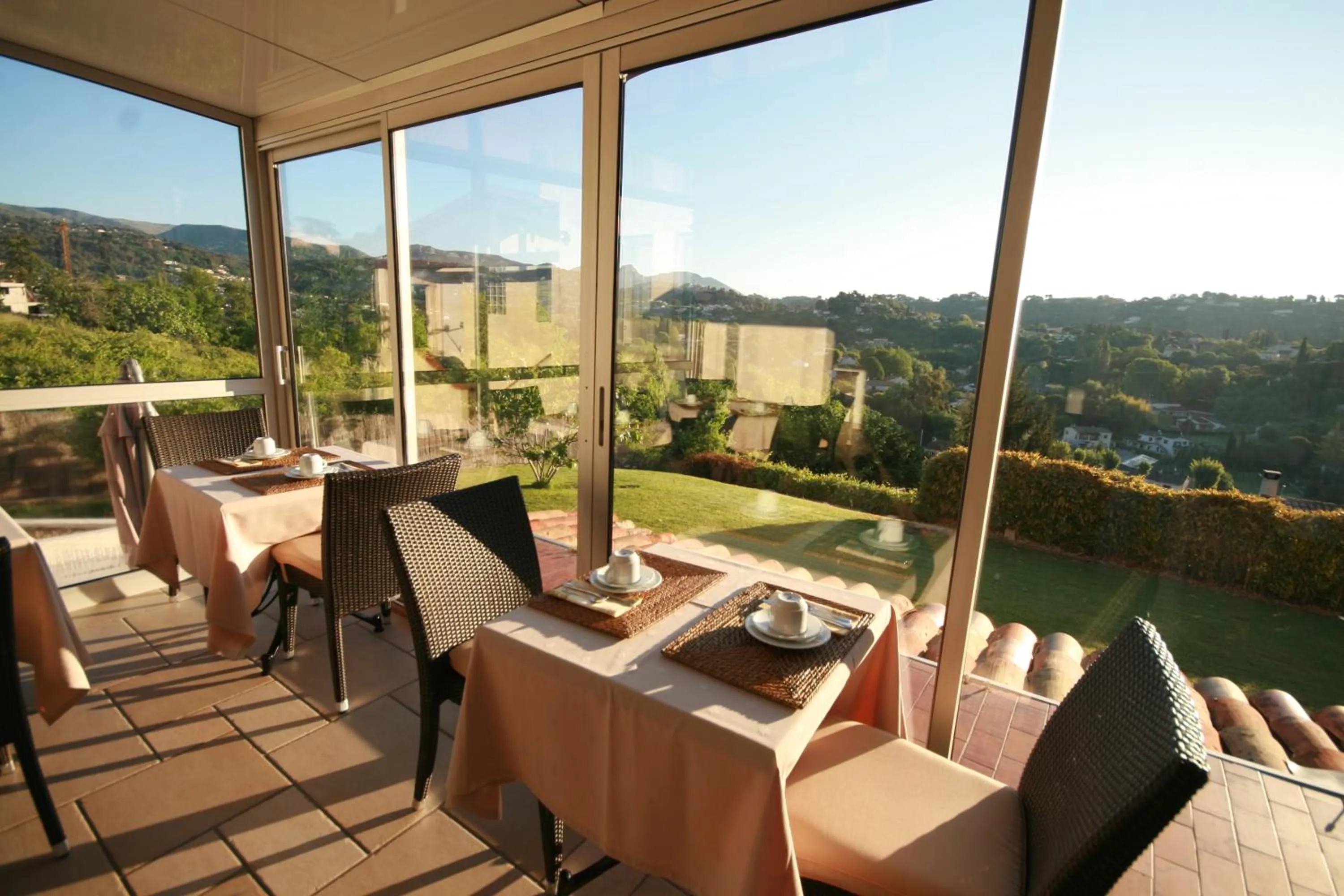 Breakfast in Hotel Marc-Hely