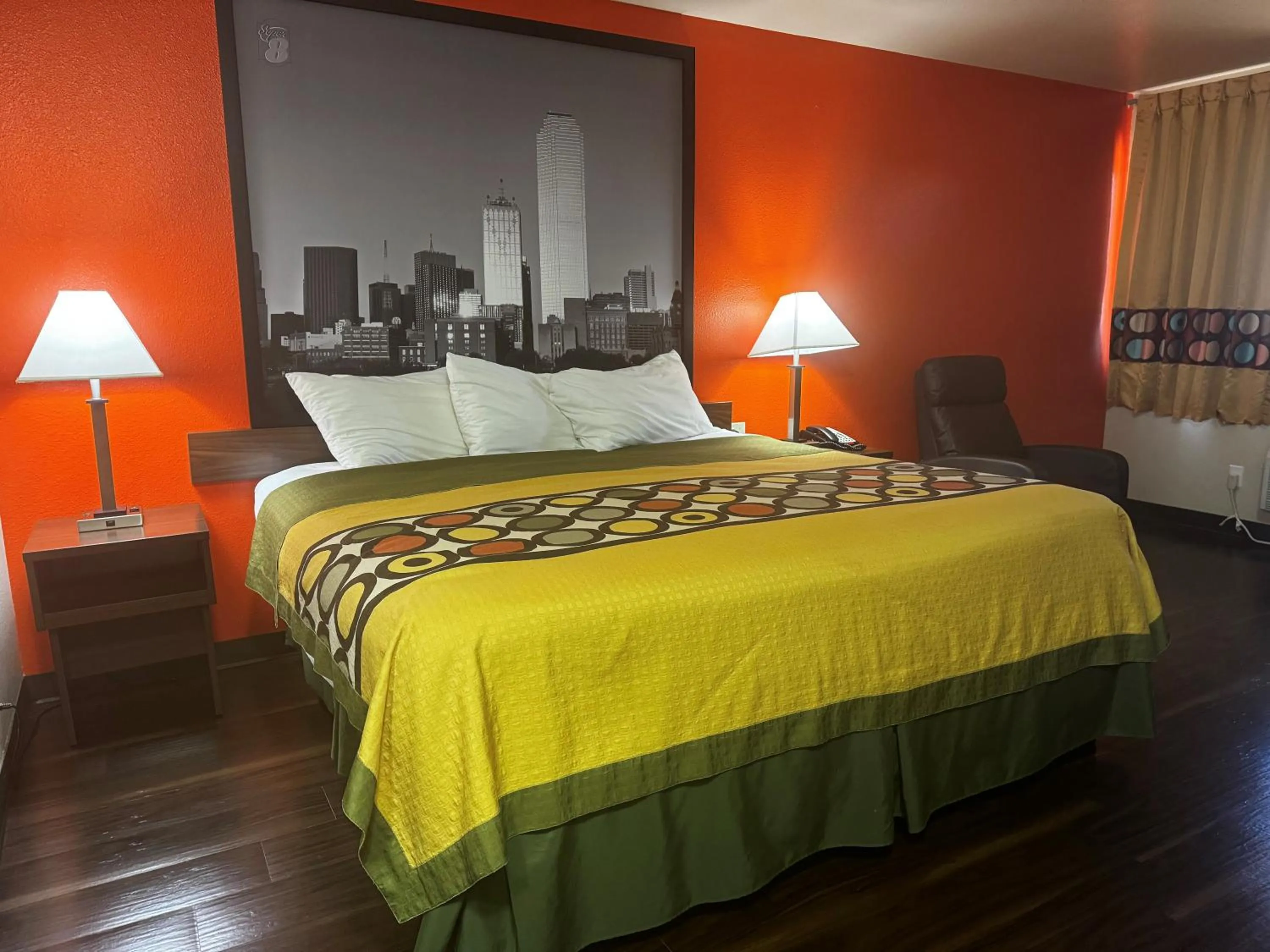 Bed in Super 8 by Wyndham Giddings