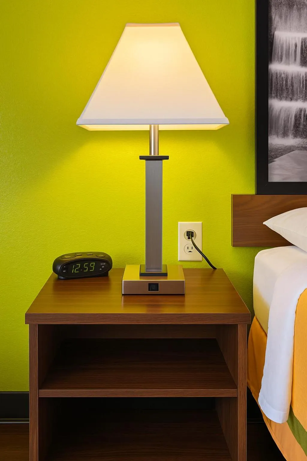 Bed in Super 8 by Wyndham Giddings