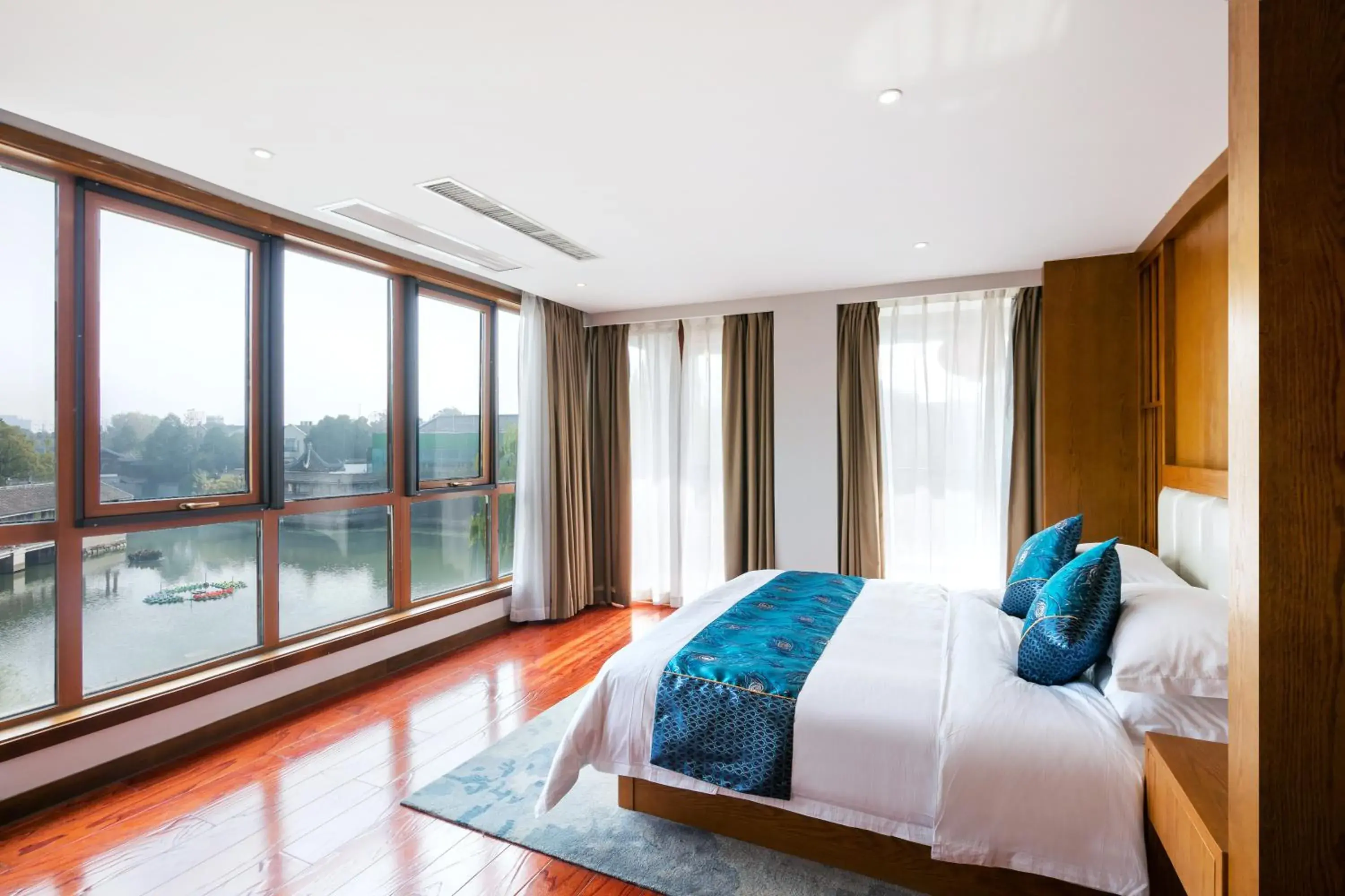 Floral Hotel · Yingxi Riverside Deqing Floral Hotel · Yingxi Riverside Deqing