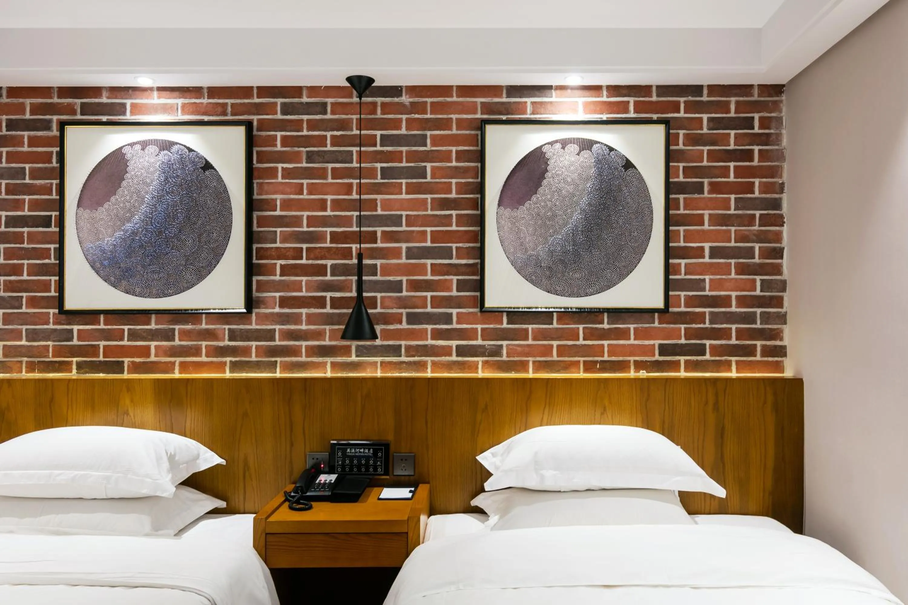 Twin Room in Floral Hotel · Yingxi Riverside Deqing
