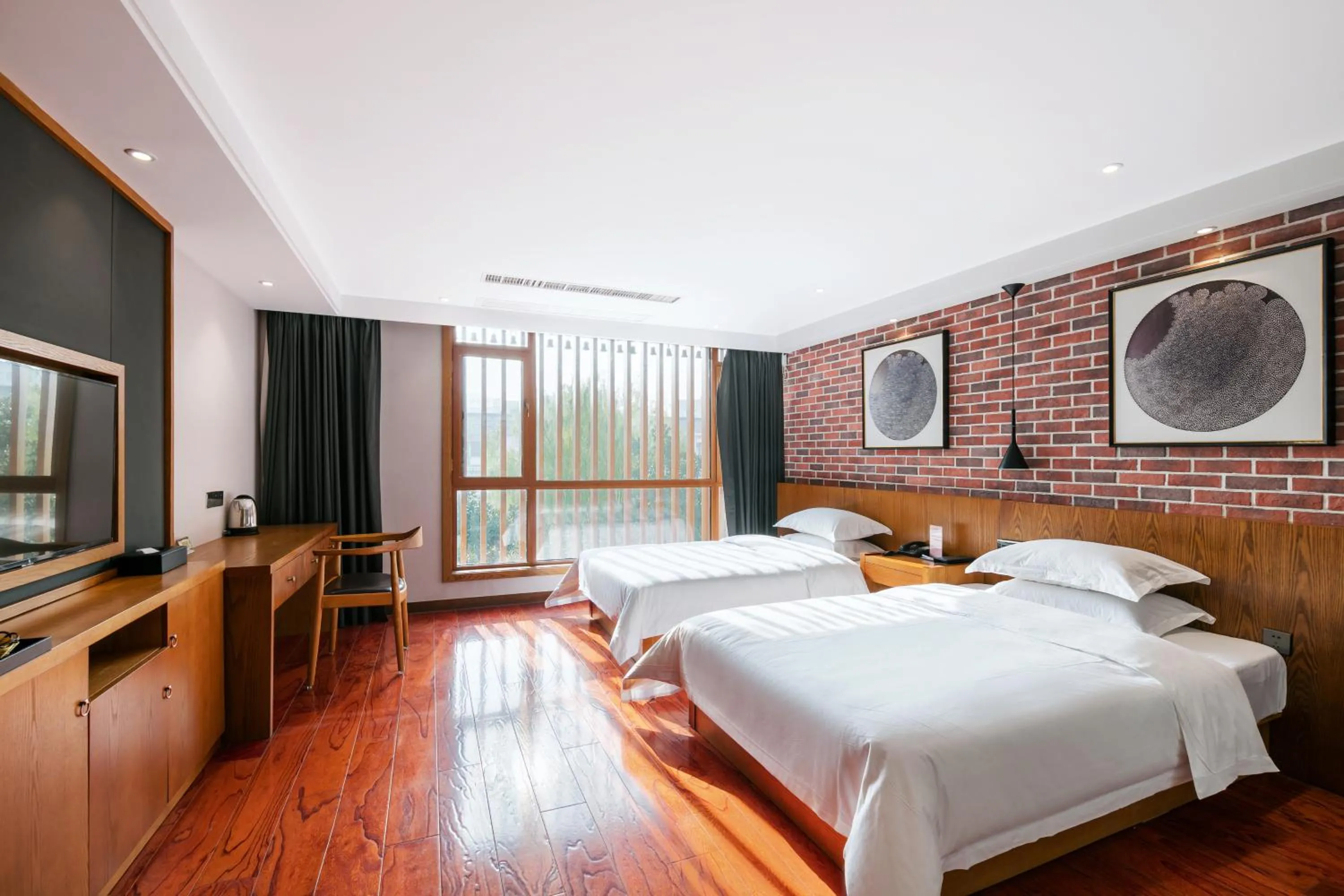 Deluxe Twin Room in Floral Hotel · Yingxi Riverside Deqing