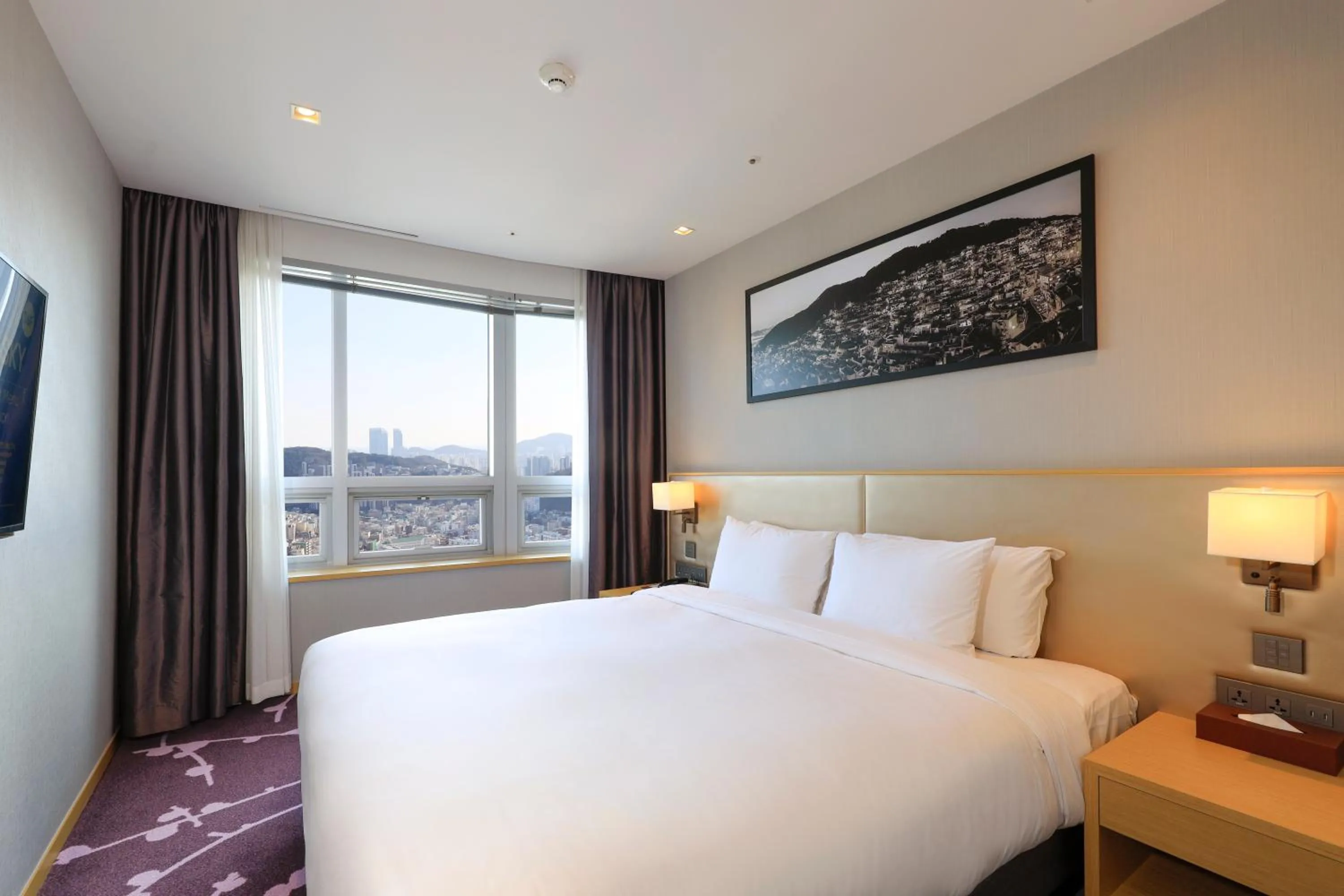 Bedroom, Bed in Avani Central Busan