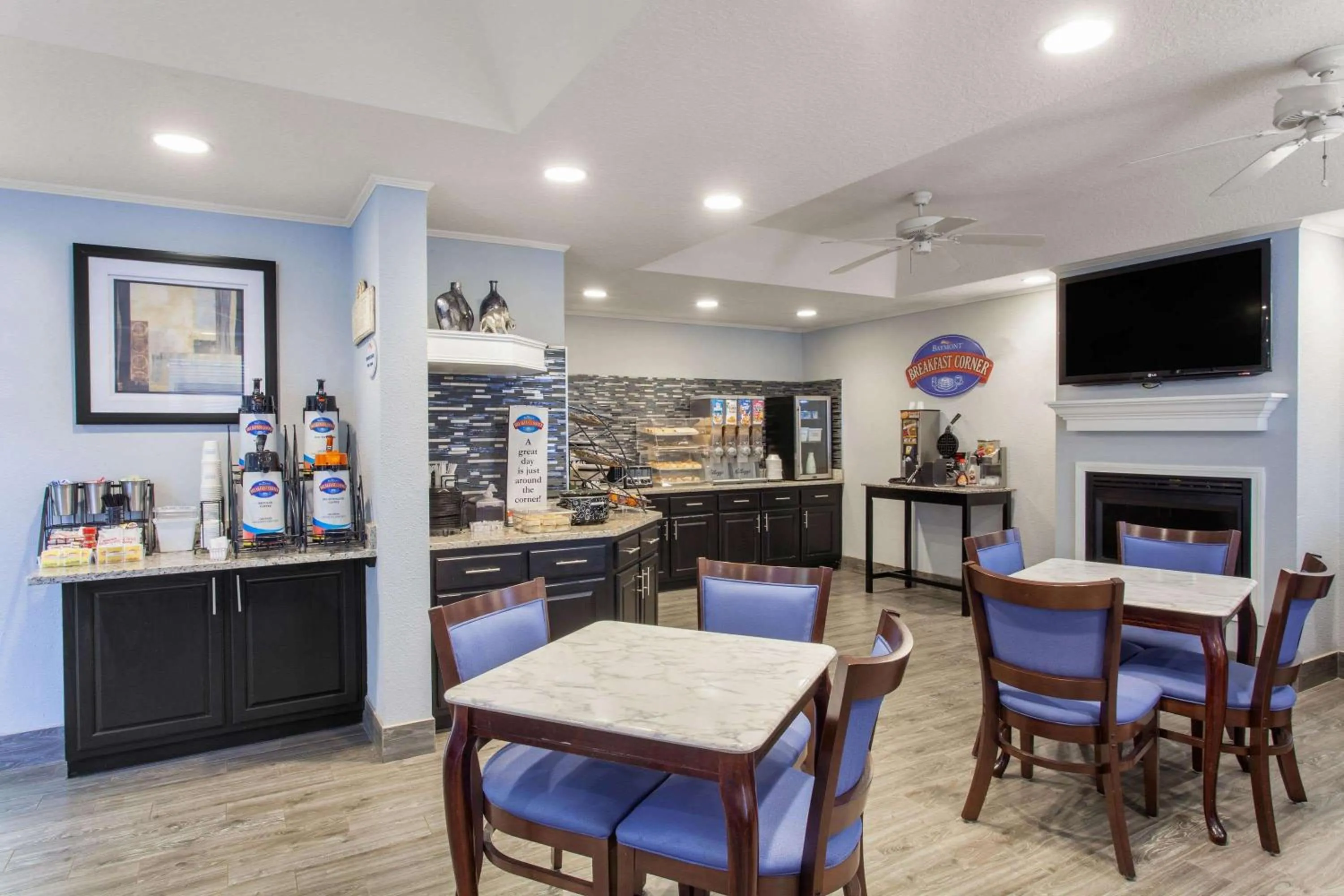 Restaurant/places to eat in Baymont by Wyndham Jacksonville/Butler Blvd