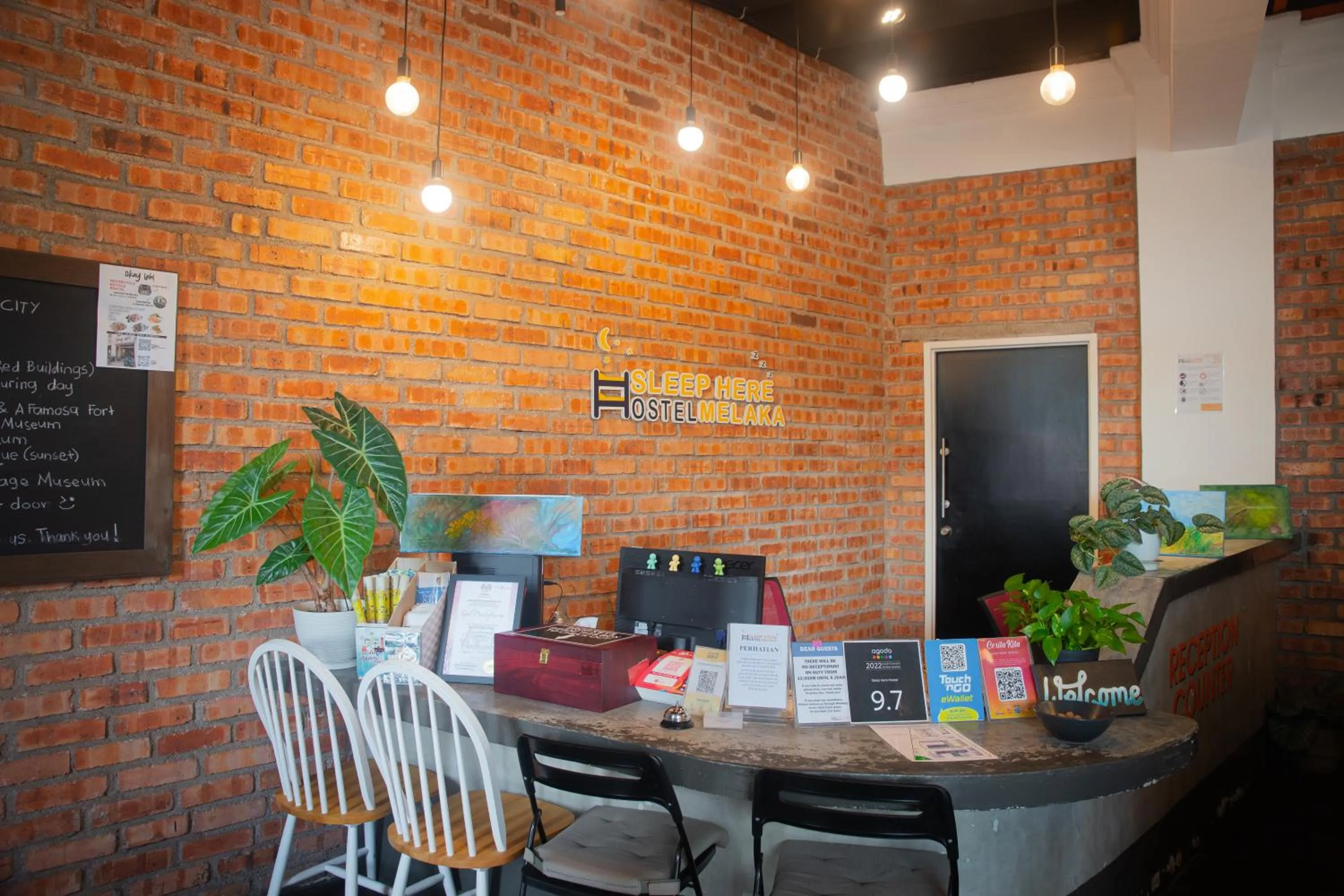 Area and facilities in Sleep Here Hostel, Melaka