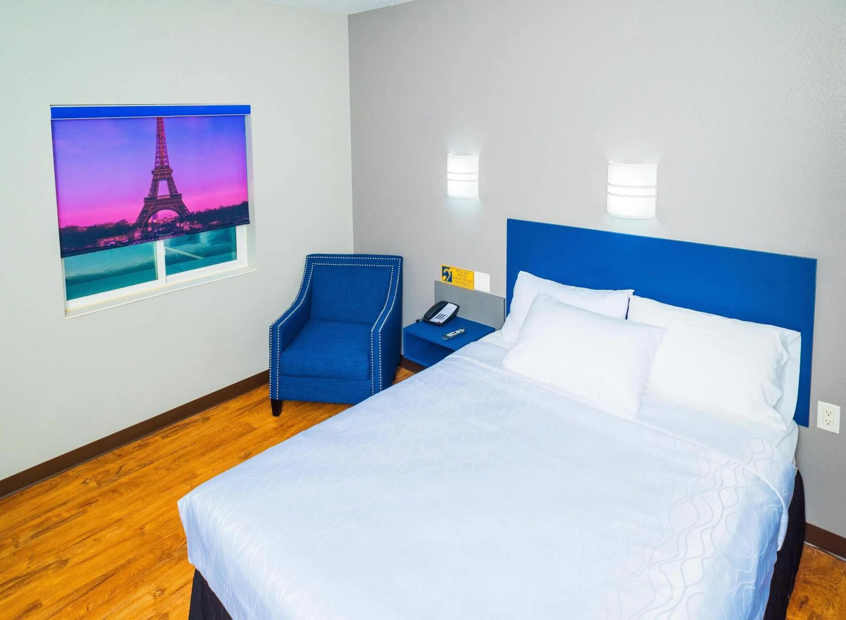 Bedroom, Bed in Studio Z, an Ascend Collection Hotel