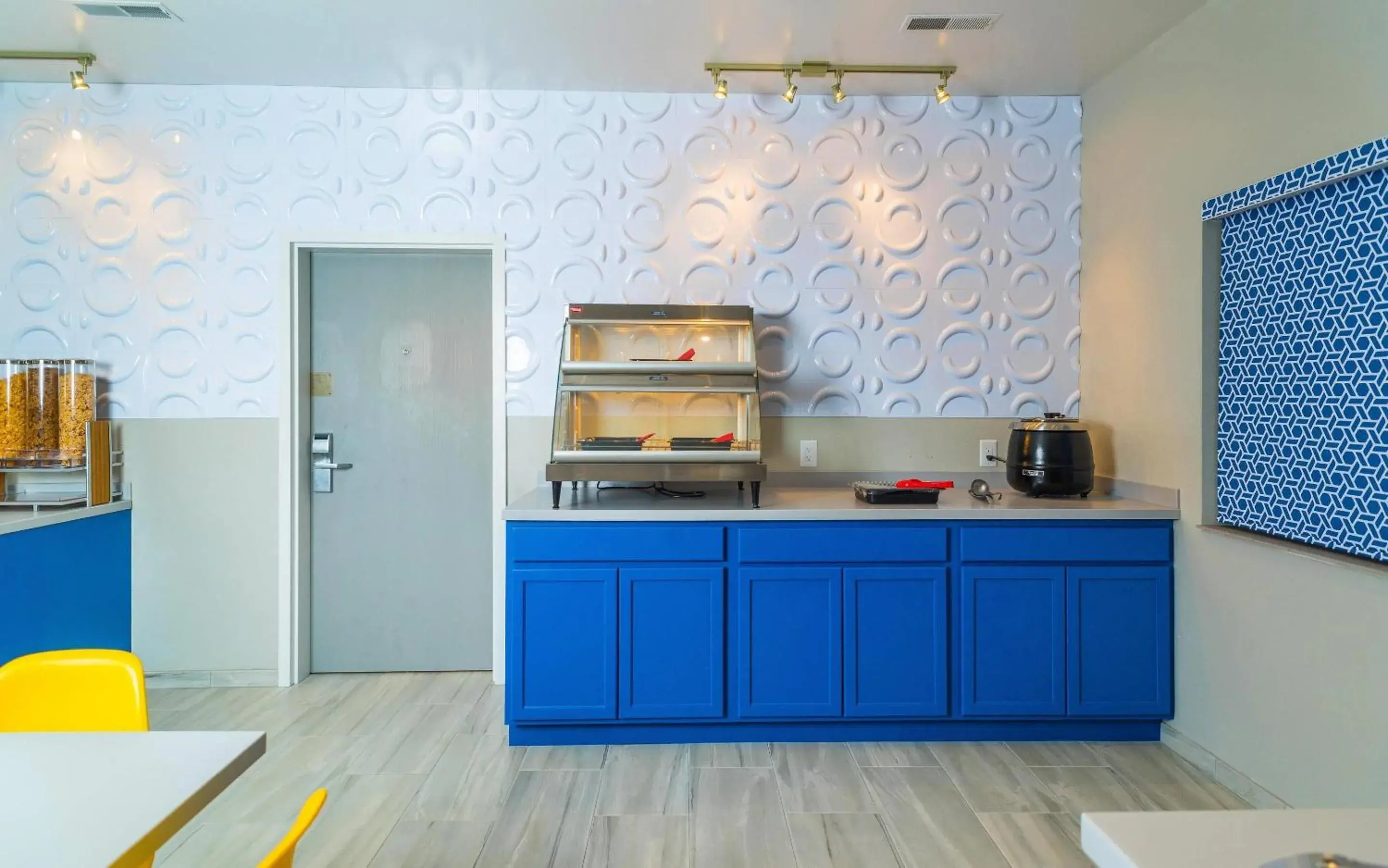 Breakfast in Studio Z, an Ascend Collection Hotel Breakfast in Studio Z, an Ascend Collection Hotel