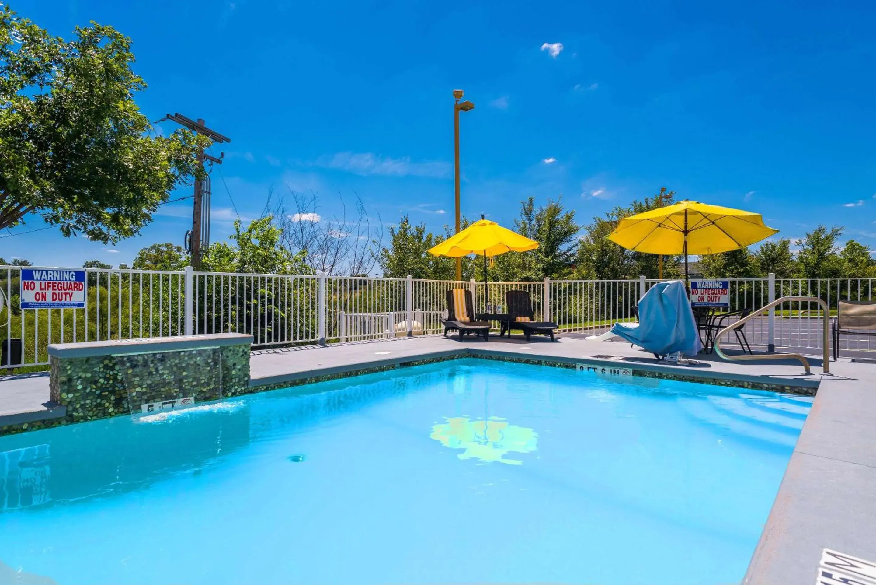 Swimming pool in Studio Z, an Ascend Collection Hotel Swimming pool in Studio Z, an Ascend Collection Hotel
