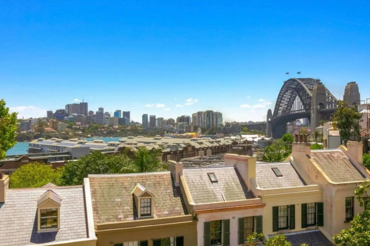 STUNNING SYDNEY HOME 4