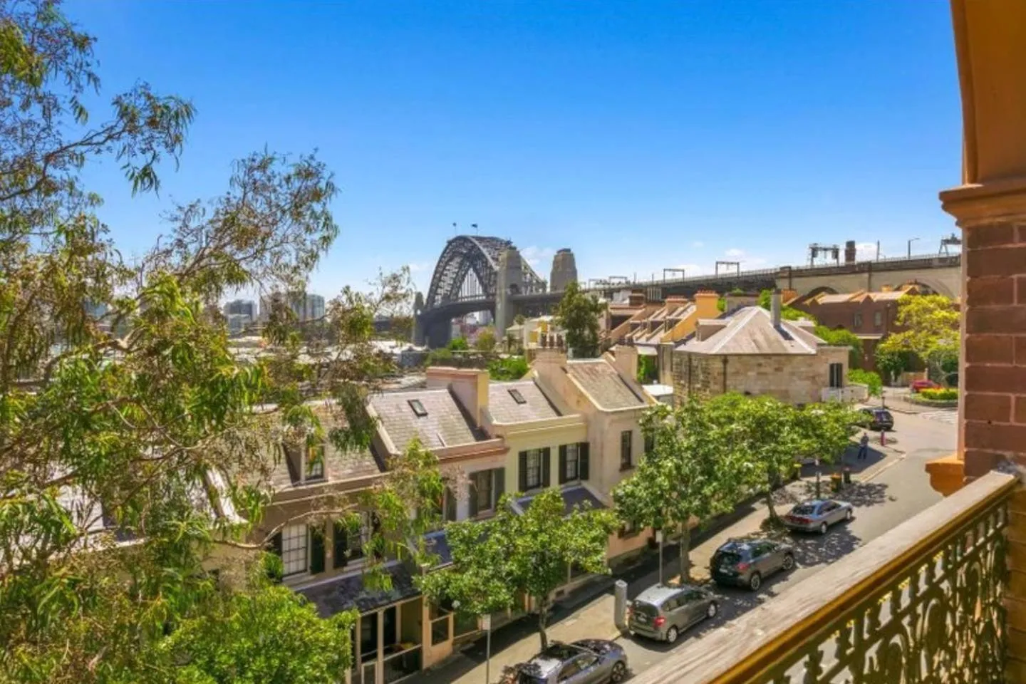 STUNNING SYDNEY HOME 4