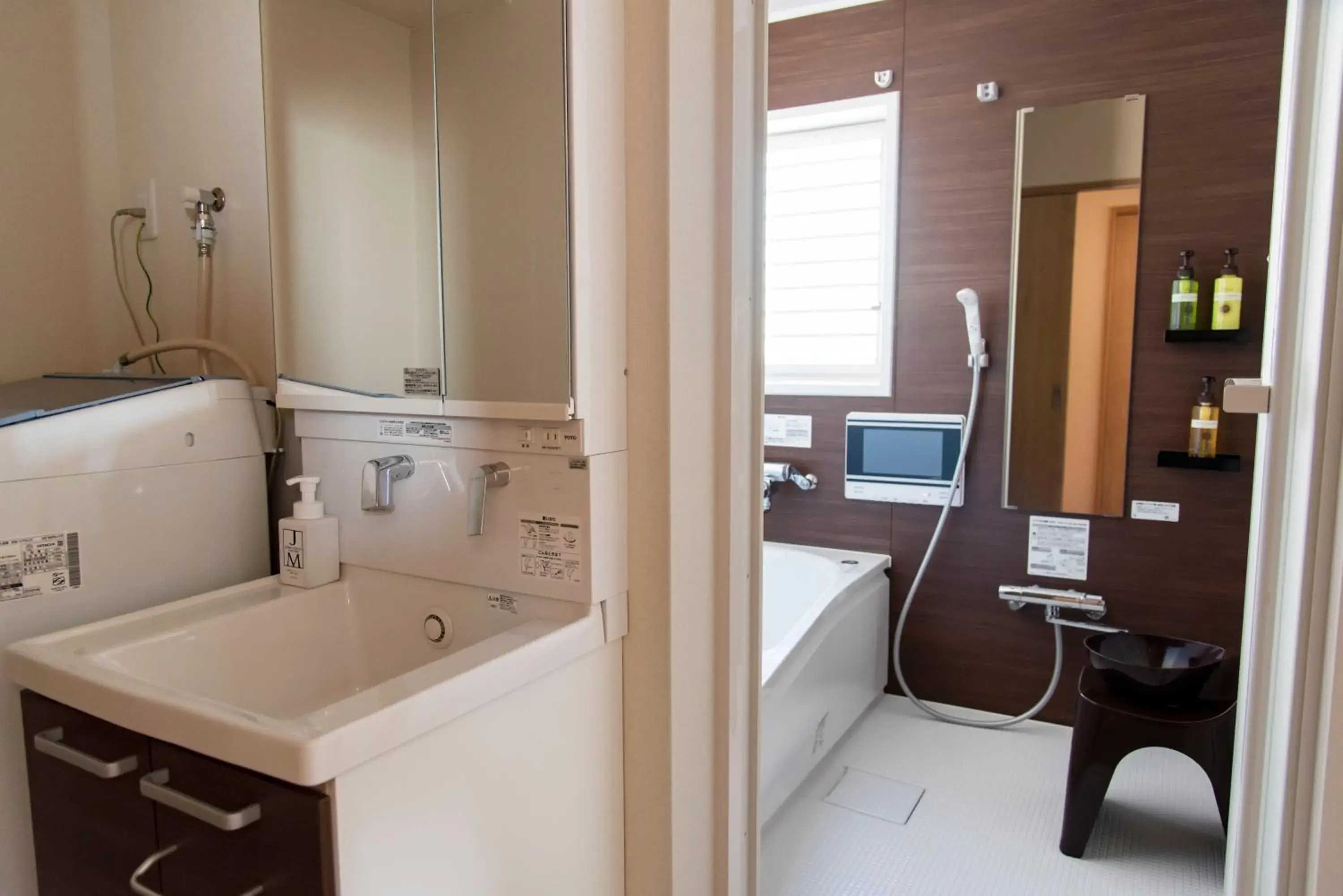 Bathroom, Bed in GLANZ KEI Kyoto Station Bathroom, Bed in GLANZ KEI Kyoto Station