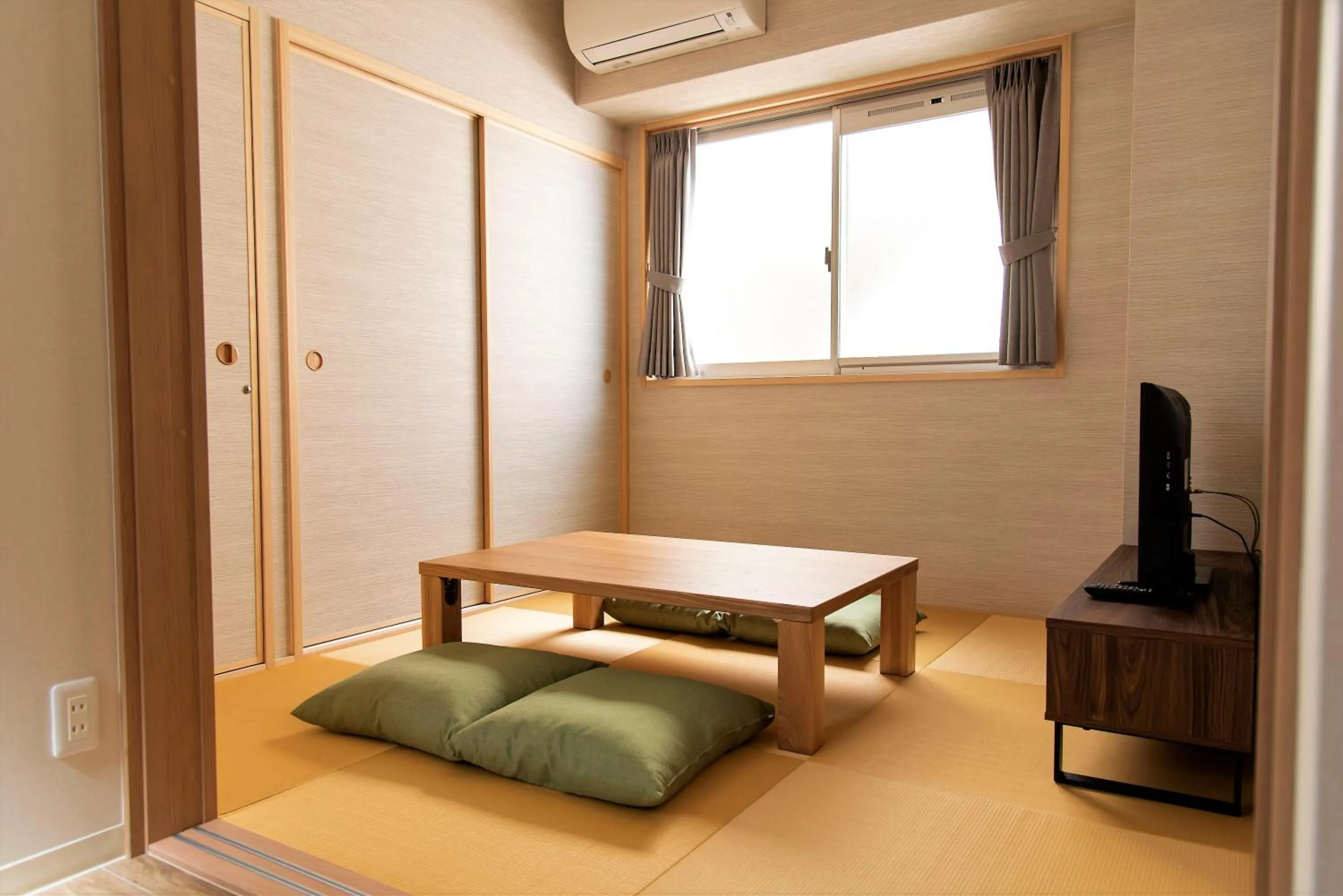 TV and multimedia in GLANZ KEI Kyoto Station