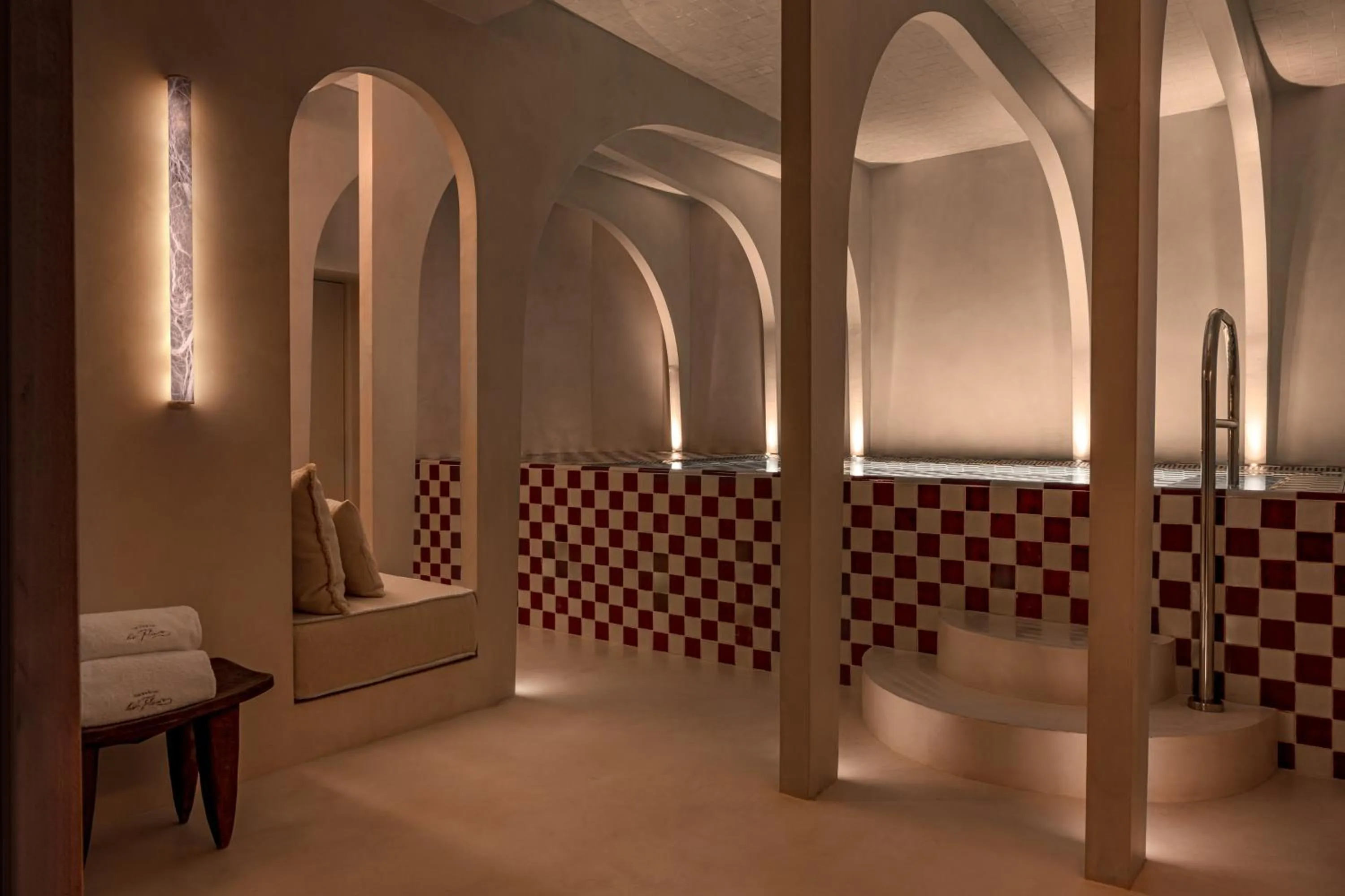 Spa and wellness centre/facilities in Château des Fleurs Hôtel & Spa Paris