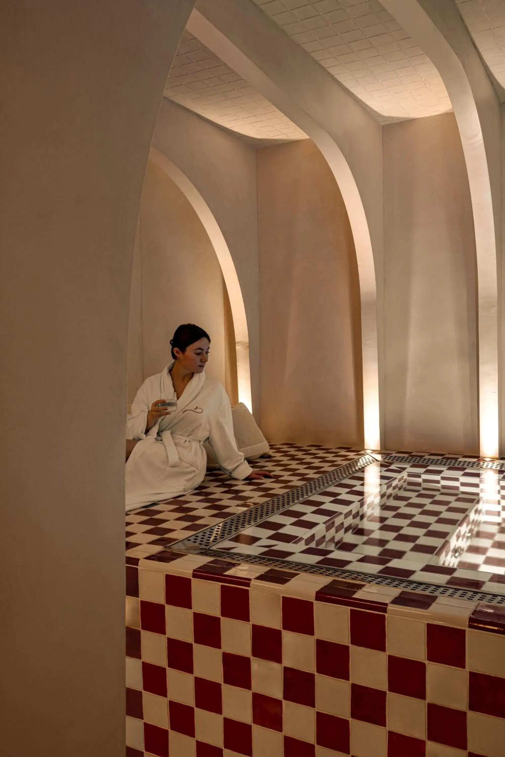 Spa and wellness centre/facilities in Château des Fleurs Hôtel & Spa Paris Spa and wellness centre/facilities in Château des Fleurs Hôtel & Spa Paris