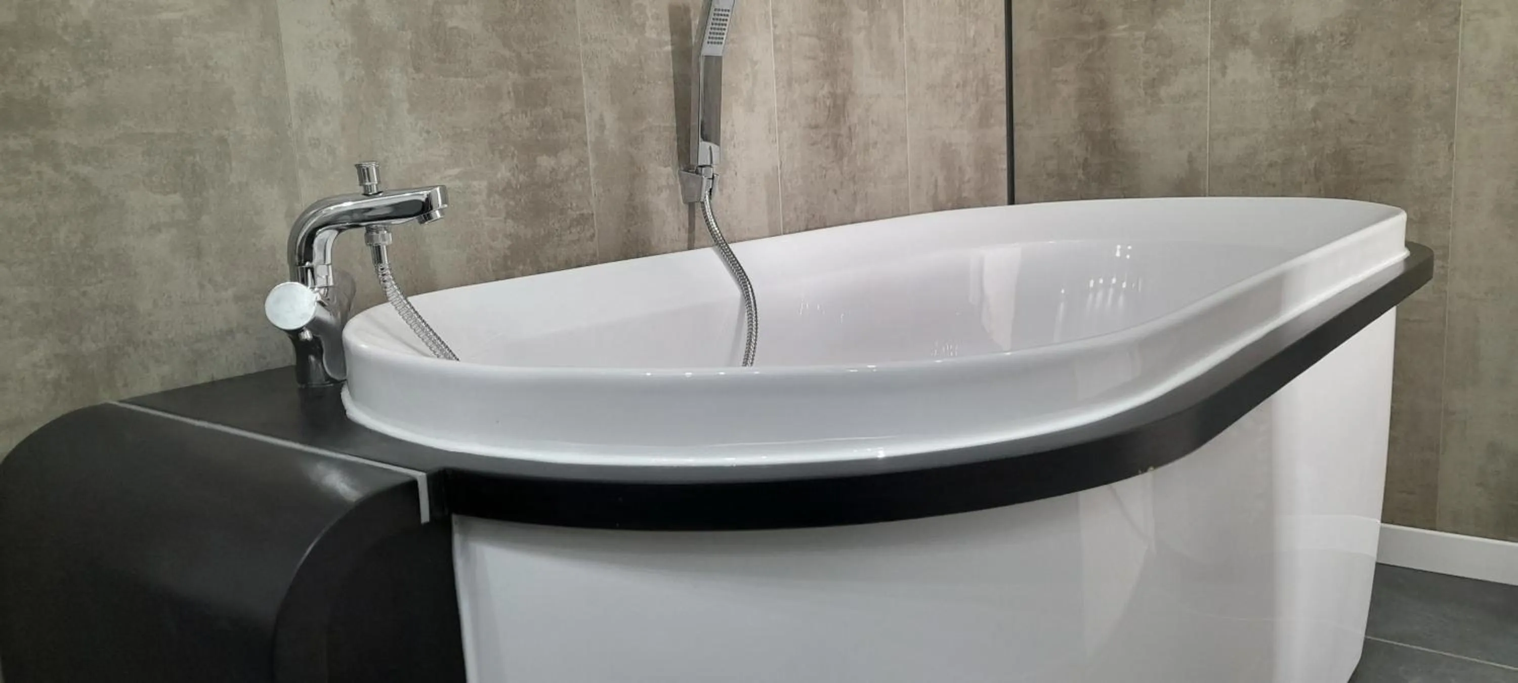 Bathroom in La Garenne