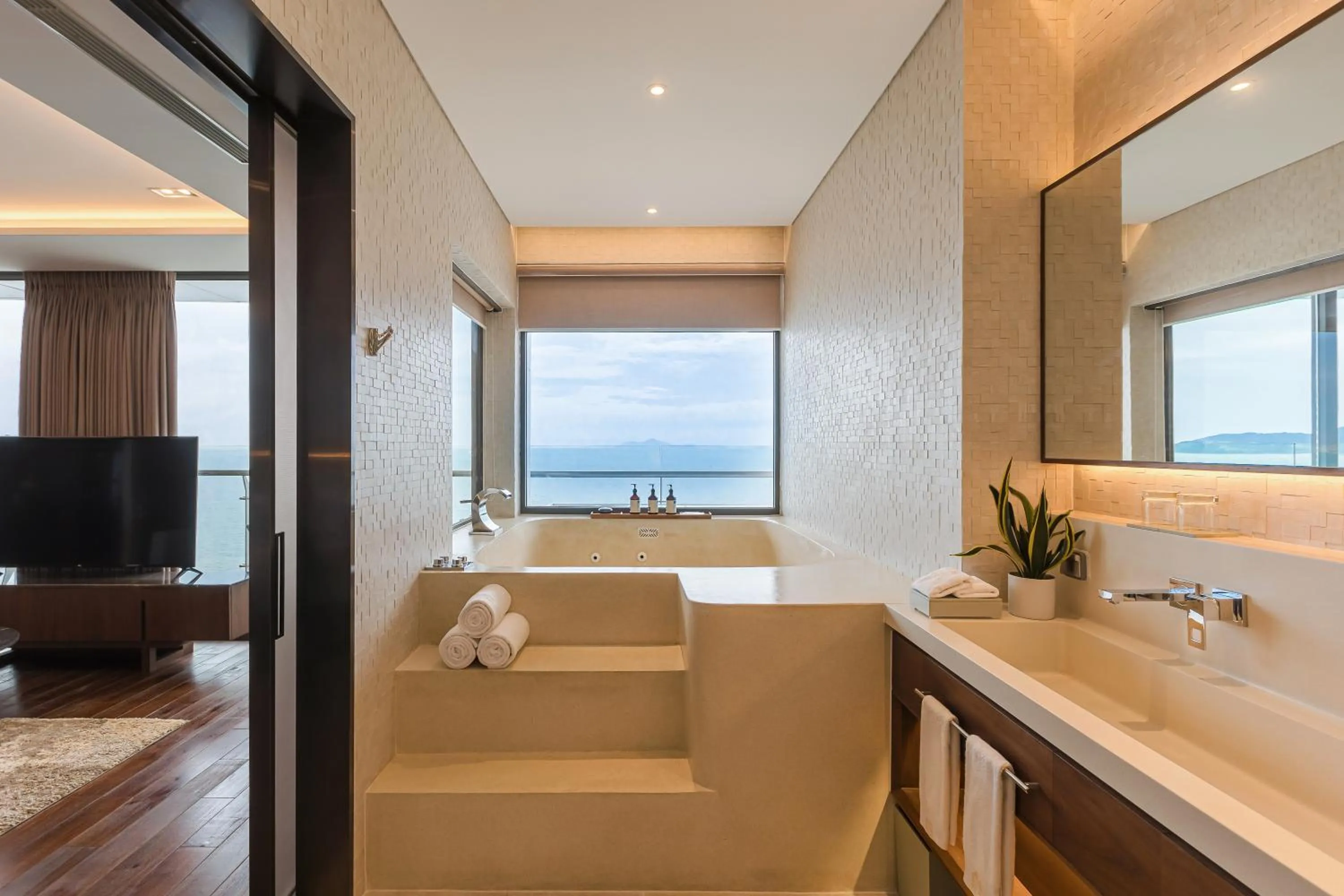 Shower in Prince Hotel Da Nang - Formerly Sel de Mer Hotel & Suites