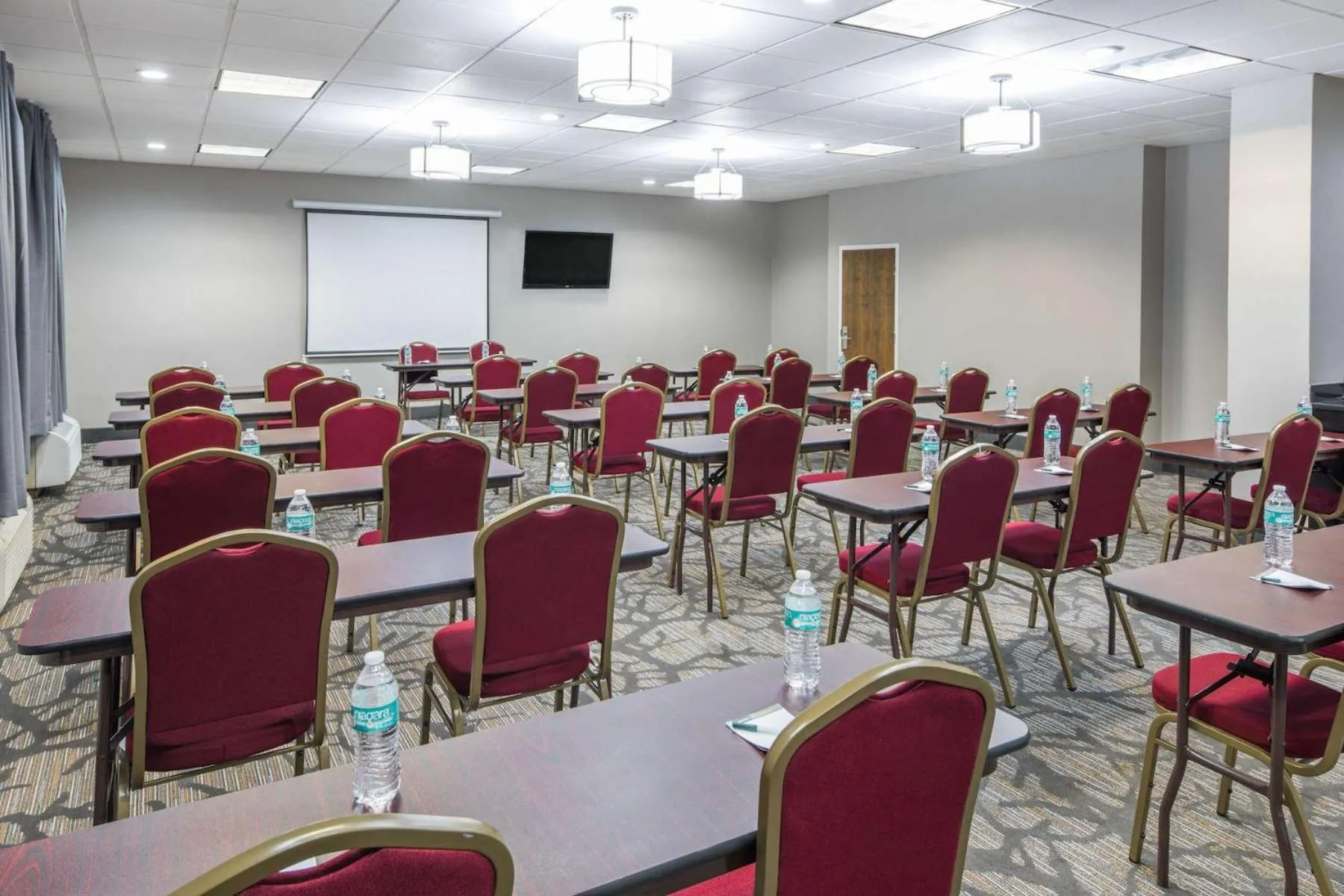 Meeting/conference room in Comfort Inn & Suites Columbus North