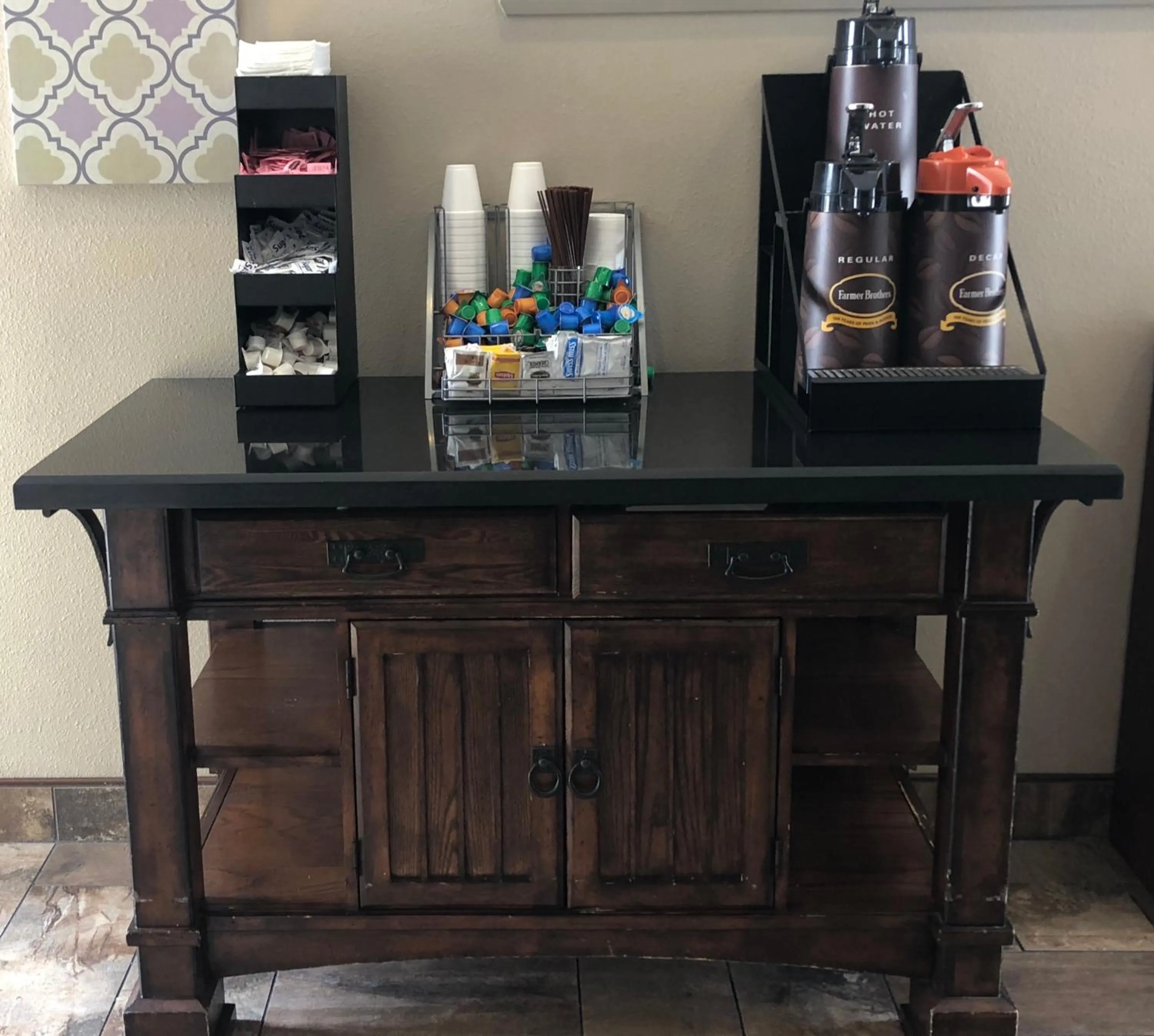 Coffee/tea facilities in Super 8 by Wyndham Pocatello